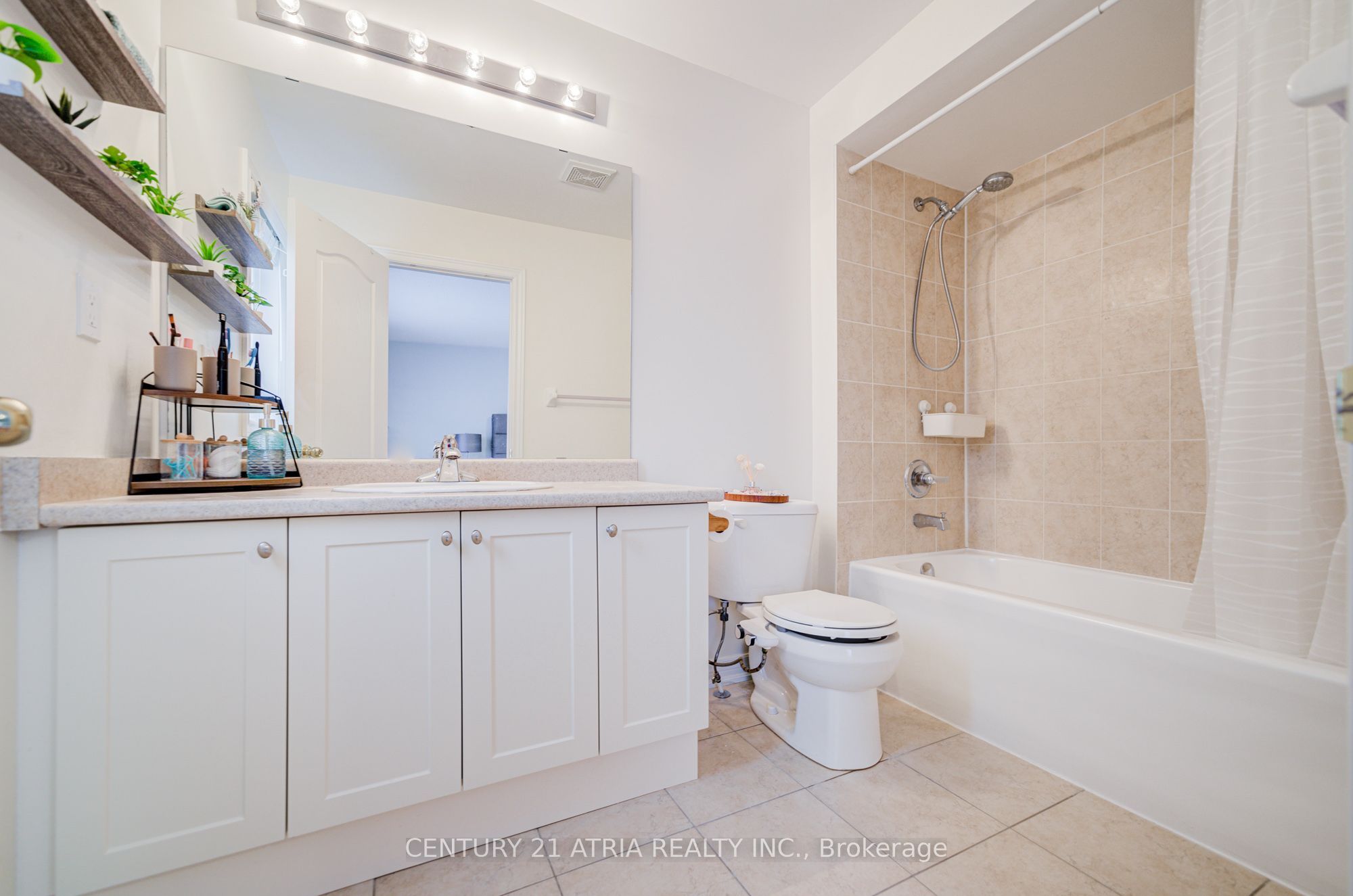 25 Matthewson Avenue Property Photo 23