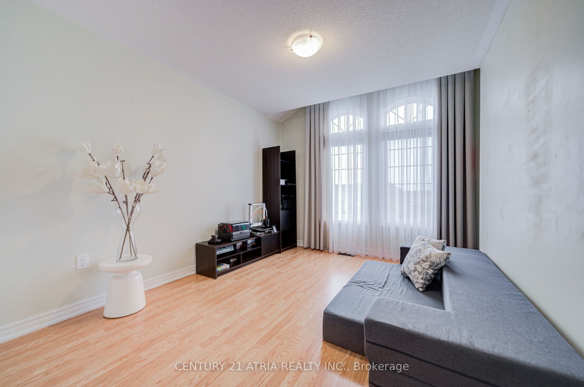 25 Matthewson Avenue Property Photo 27
