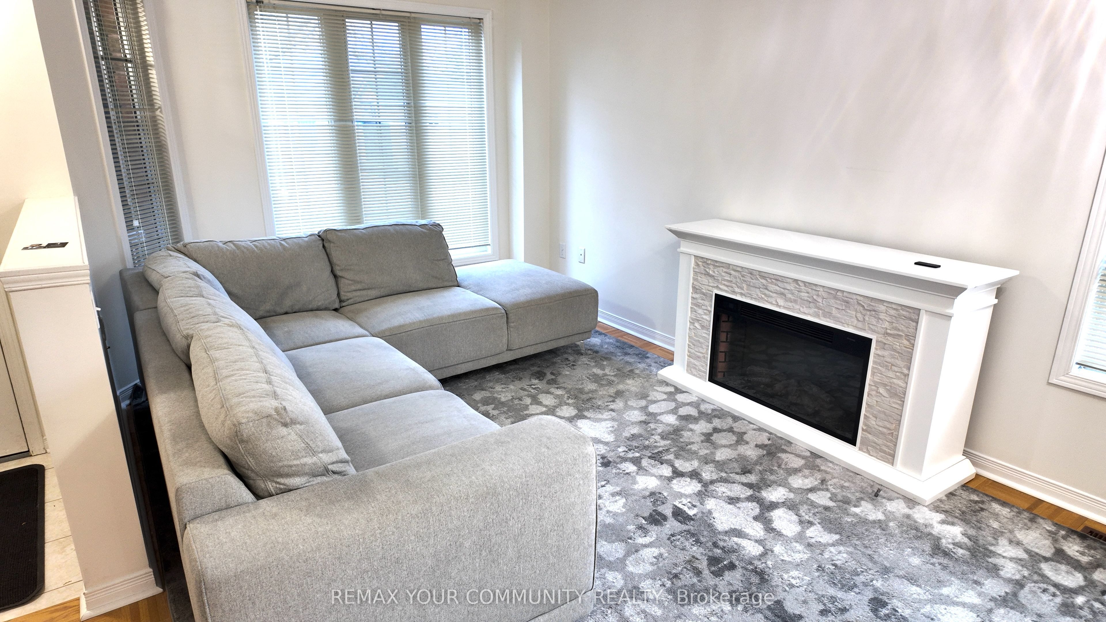 120 Santina Street Main Property Photo 4