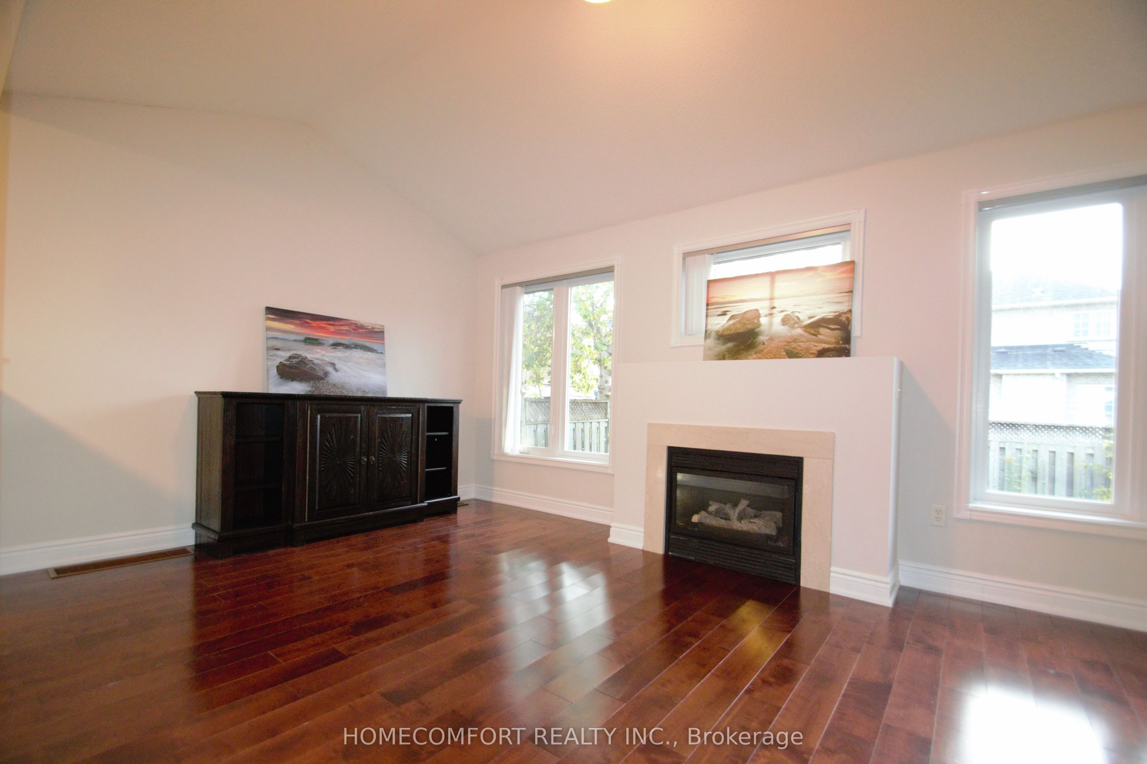 28 Deerwood Crescent Property Photo 7