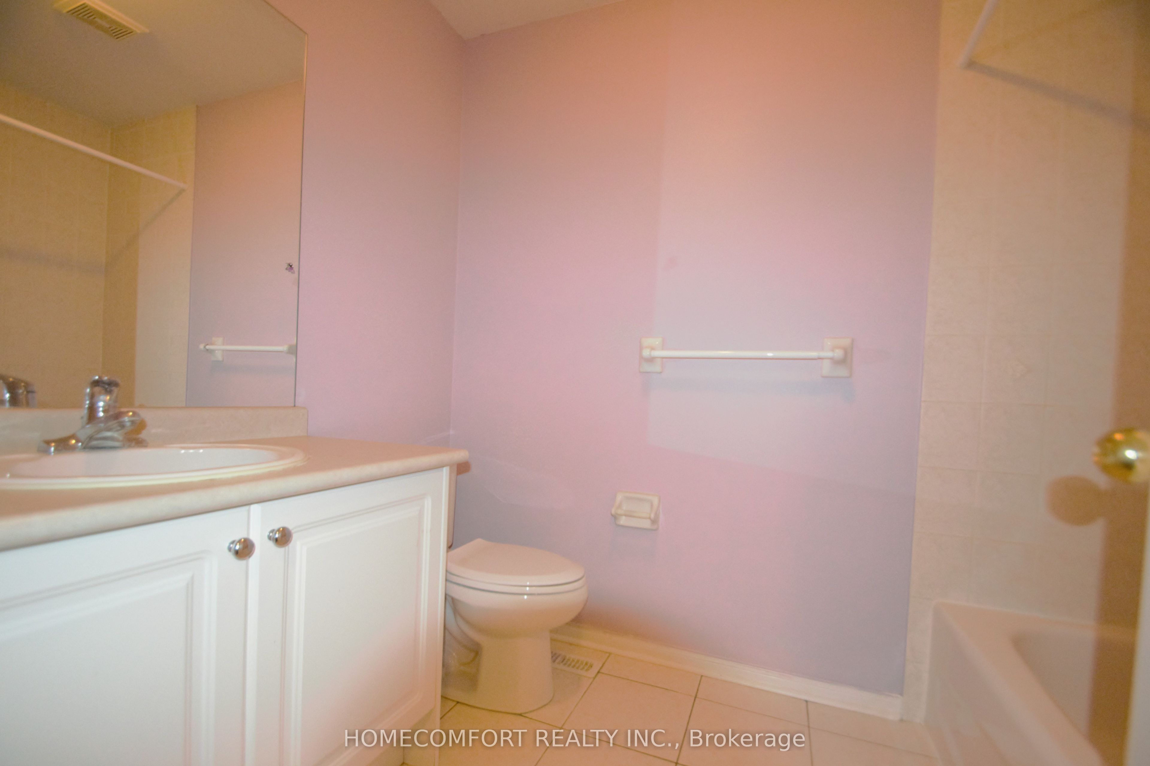 28 Deerwood Crescent Property Photo 17
