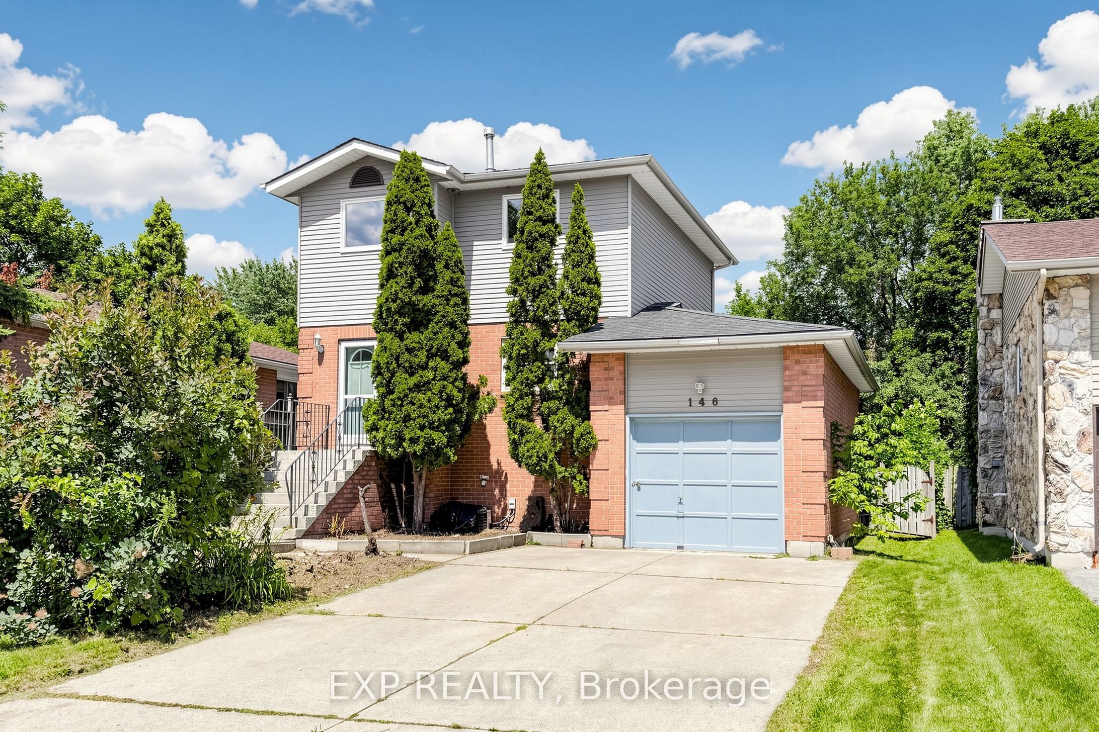 146 Bessborough Drive Property Photo 3