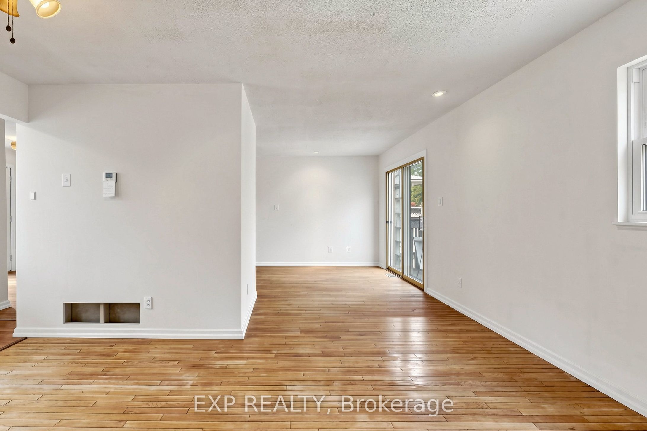 146 Bessborough Drive Property Photo 10