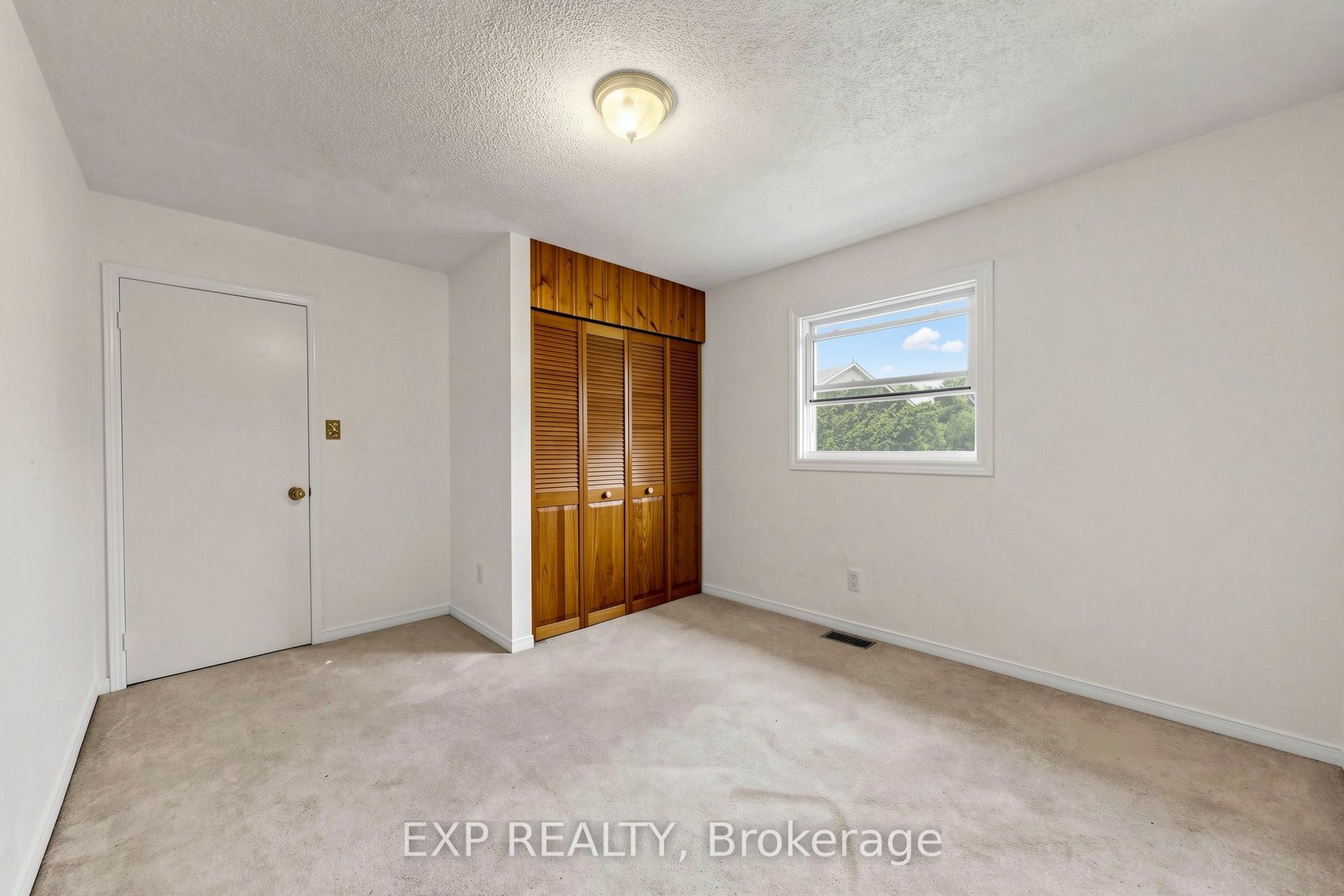 146 Bessborough Drive Property Photo 20