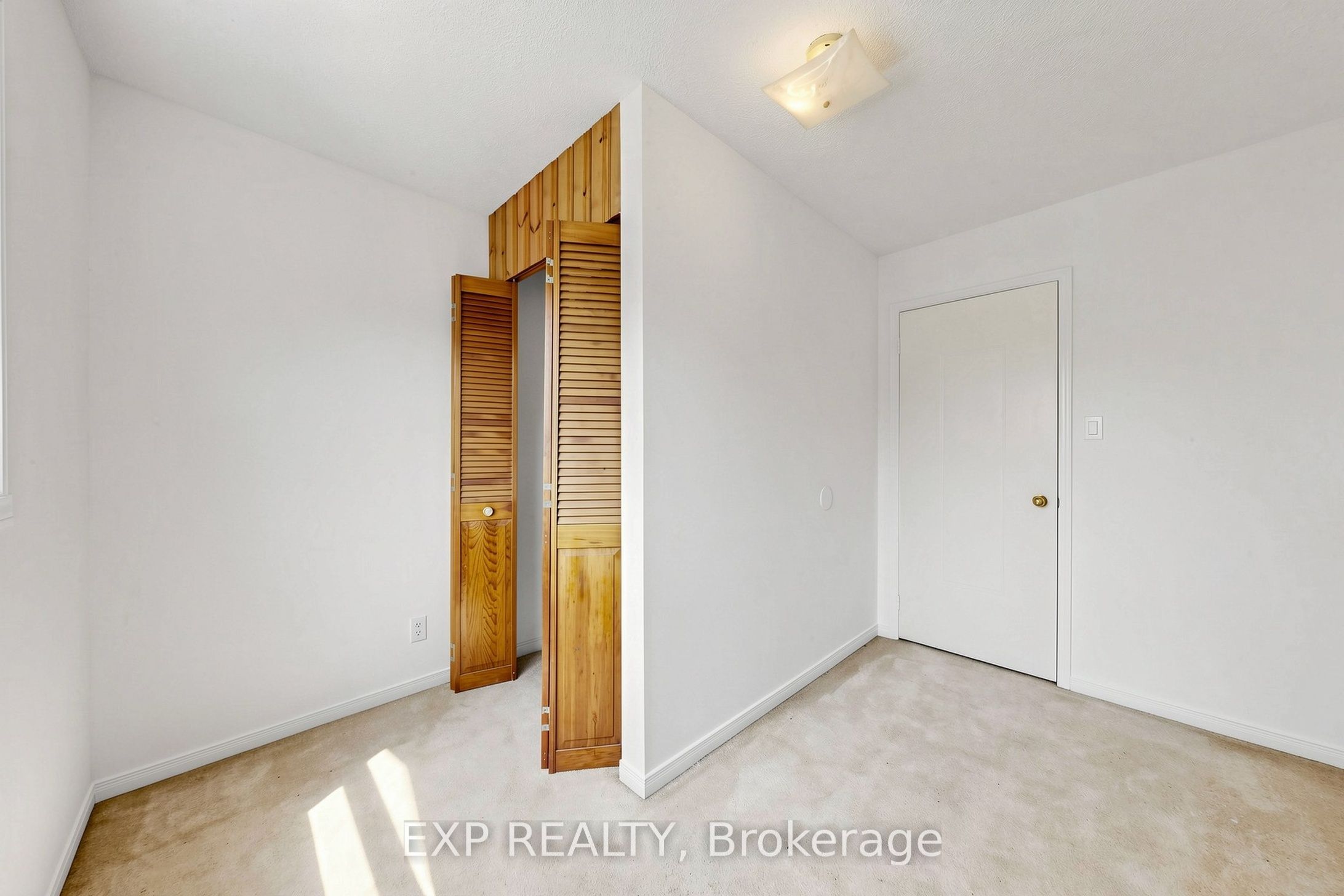146 Bessborough Drive Property Photo 26