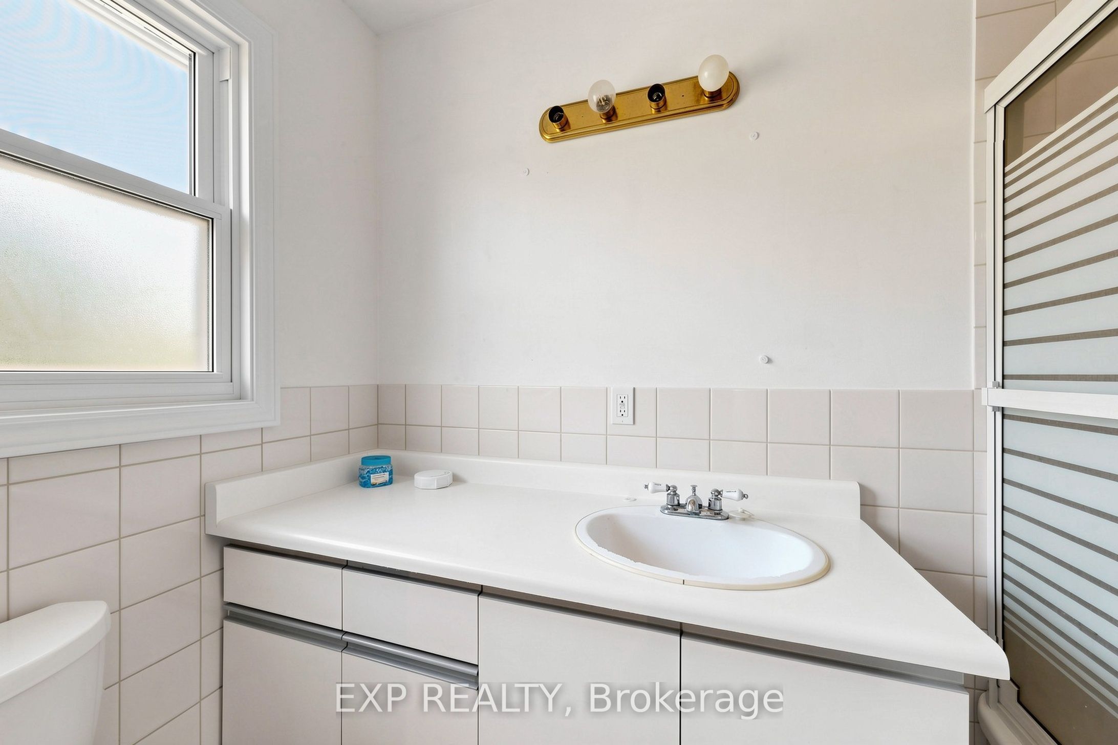 146 Bessborough Drive Property Photo 28