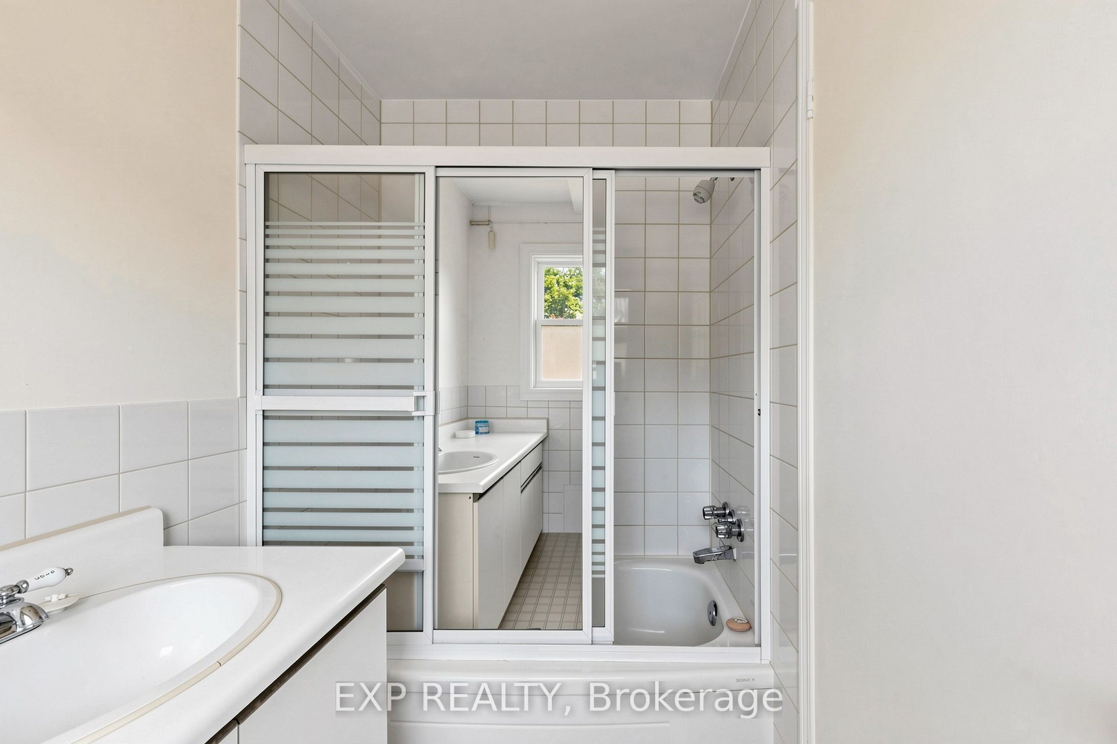146 Bessborough Drive Property Photo 29