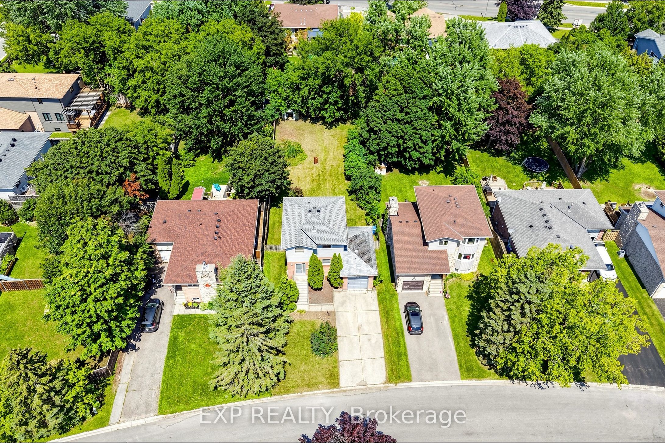 146 Bessborough Drive Property Photo 42