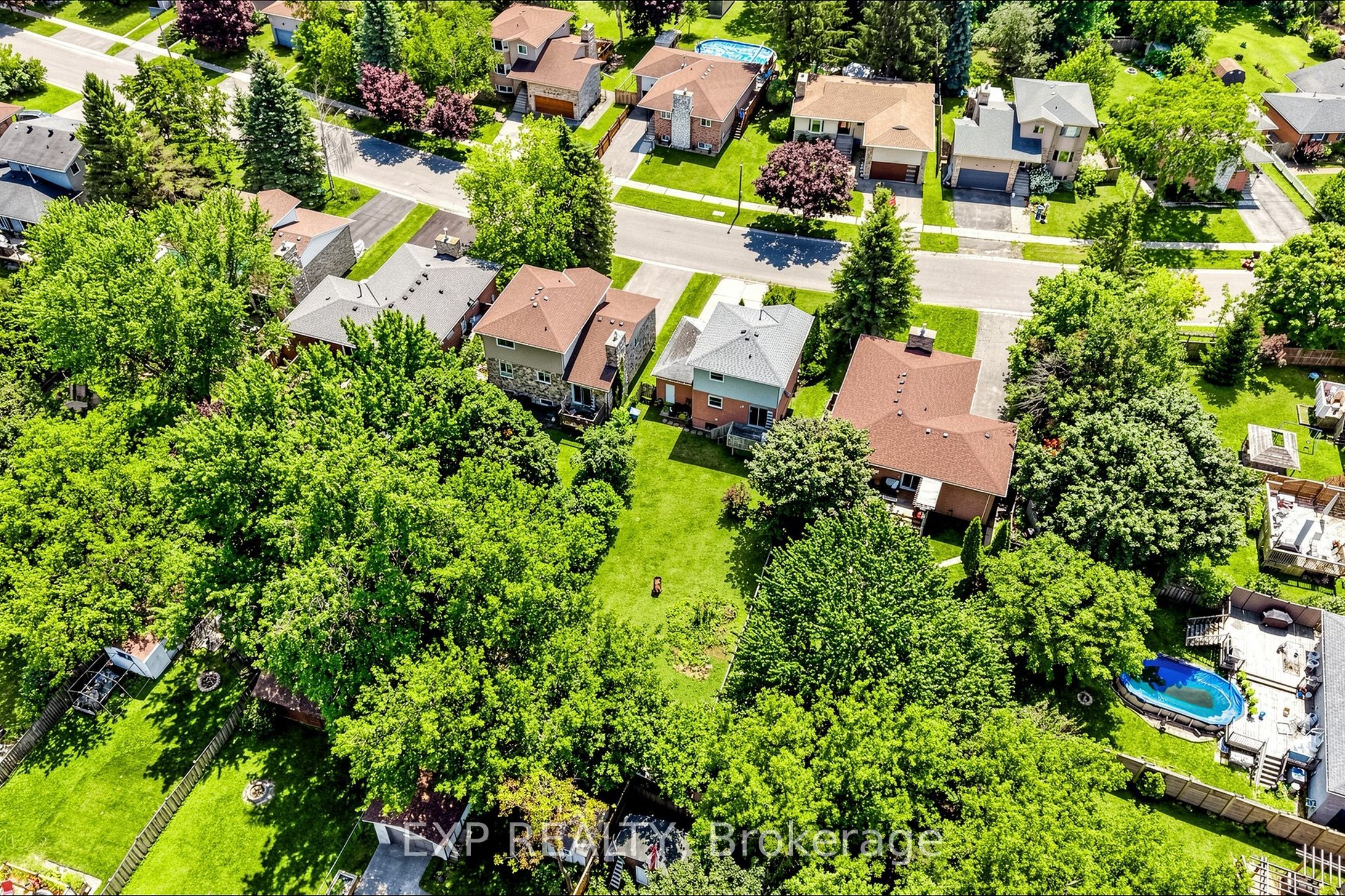 146 Bessborough Drive Property Photo 43