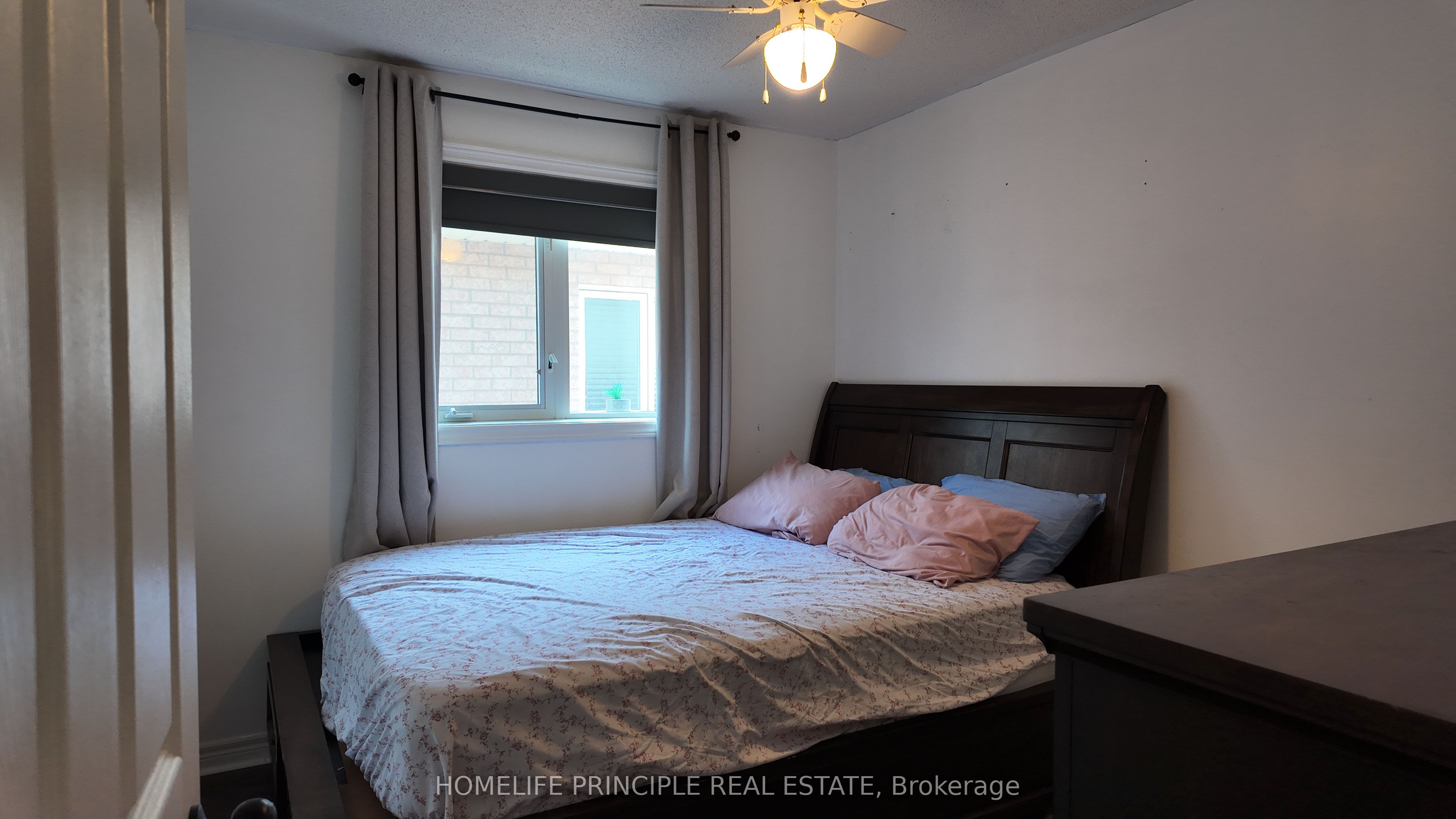 18 D'amato Crescent E Property Photo 11