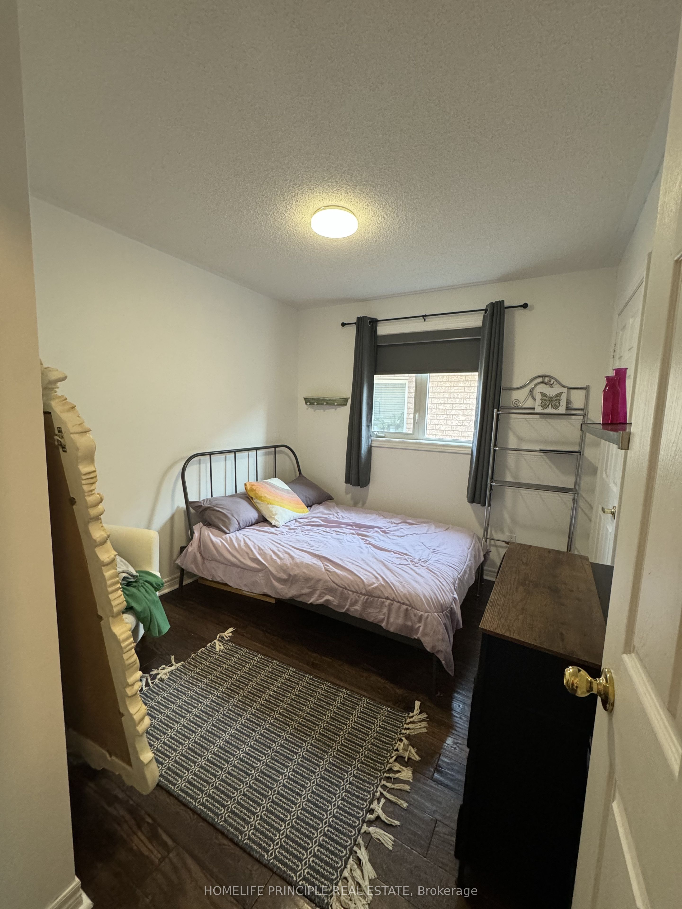 18 D'amato Crescent E Property Photo 13