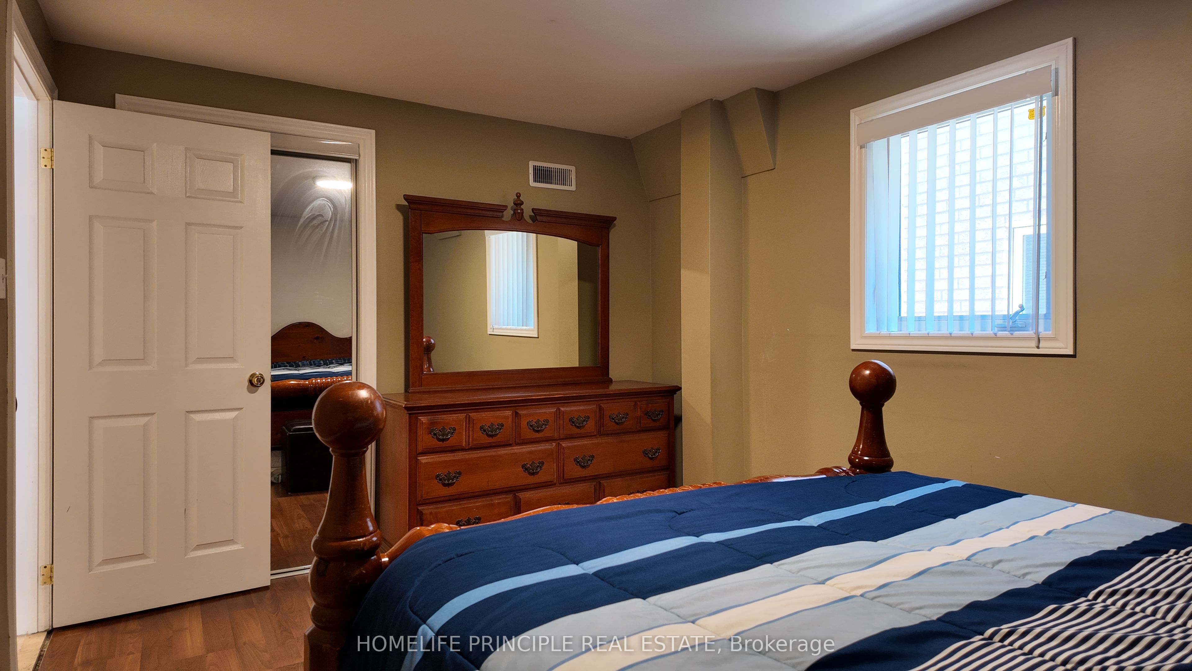 18 D'amato Crescent E Property Photo 21