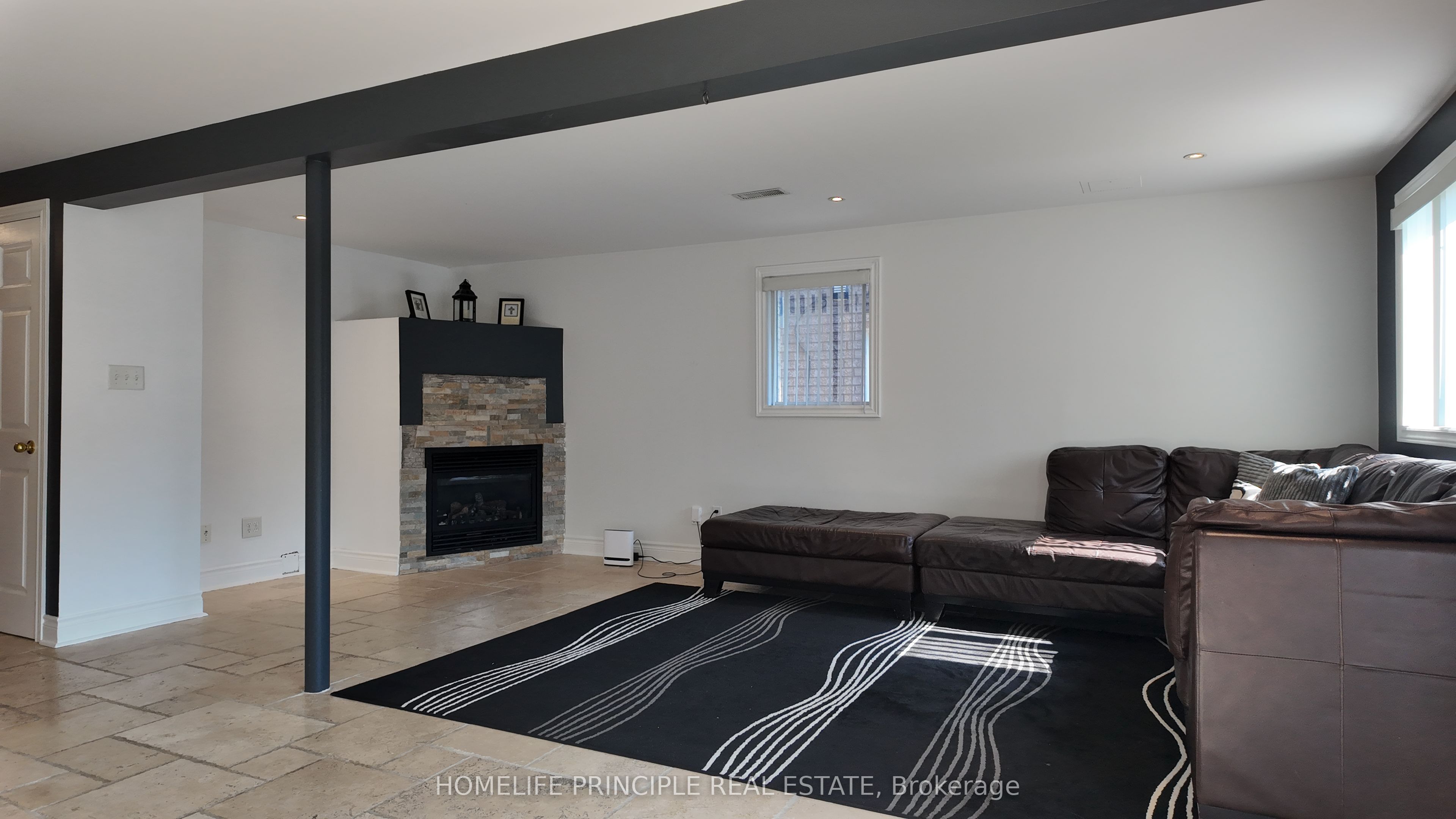 18 D'amato Crescent E Property Photo 23