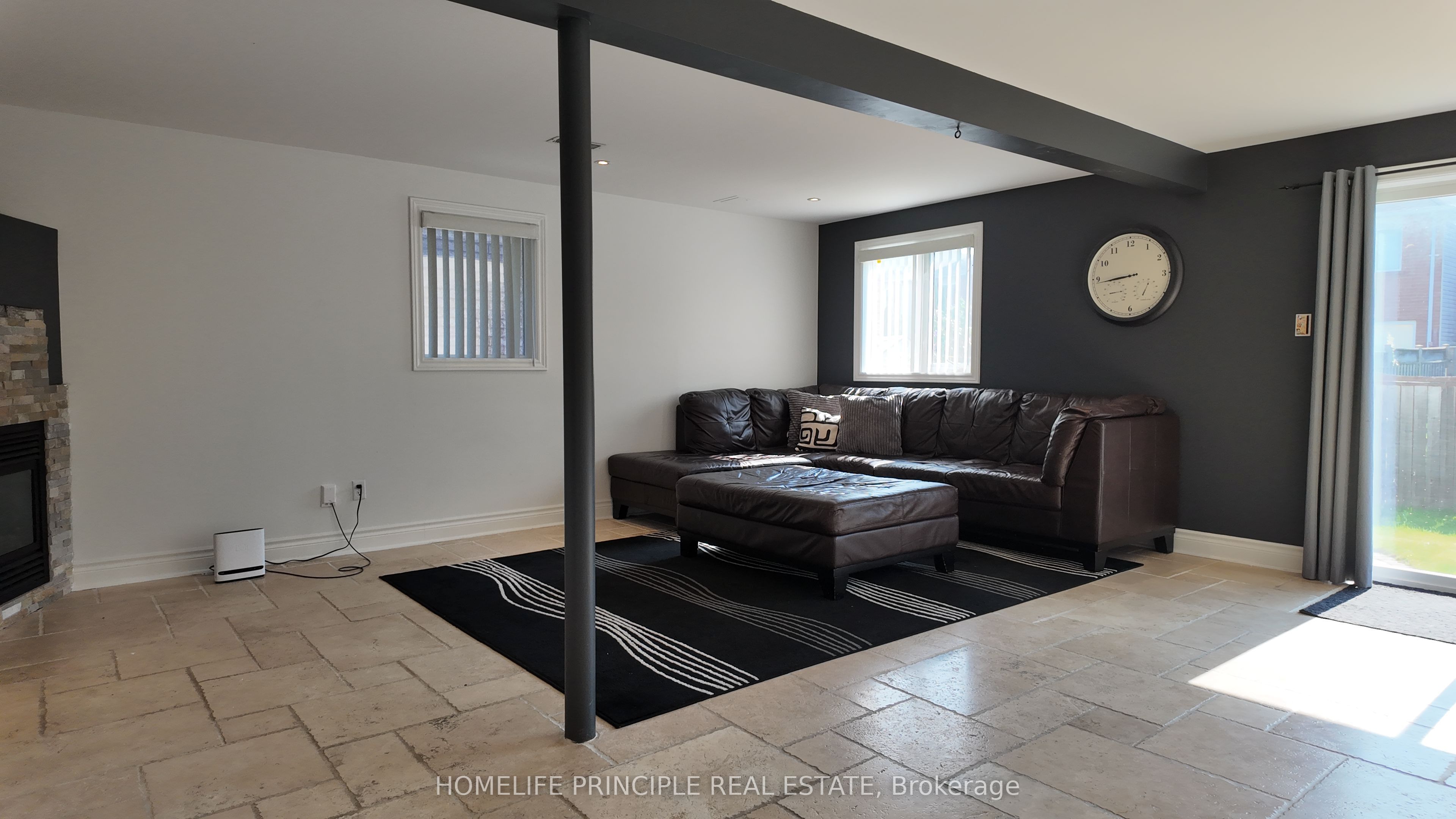 18 D'amato Crescent E Property Photo 24