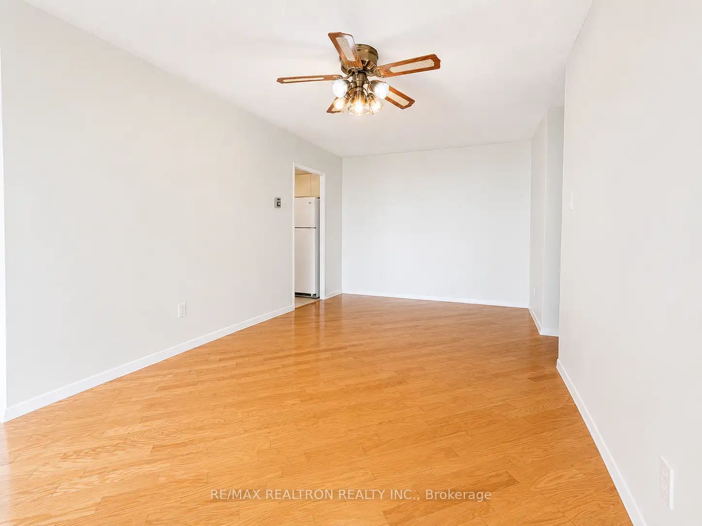 40 Baif Boulevard S 506 Property Photo 9