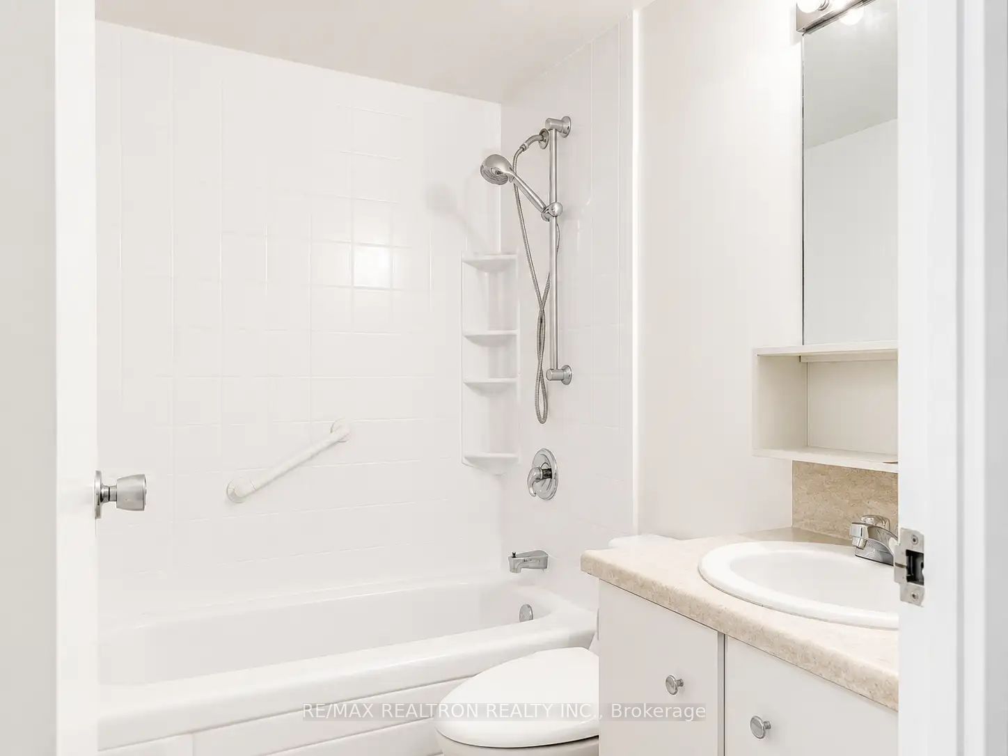 40 Baif Boulevard S 506 Property Photo 25
