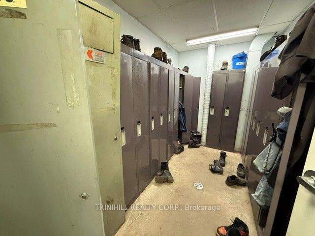 77&103 16th Avenue Property Photo 27