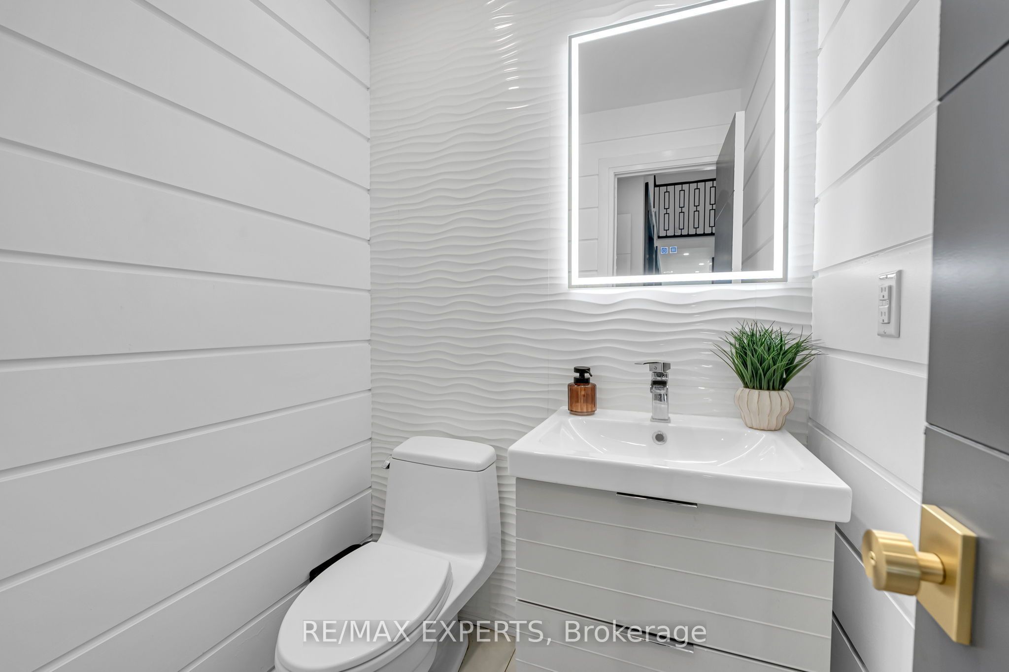 212 Bordeaux Drive Property Photo 8