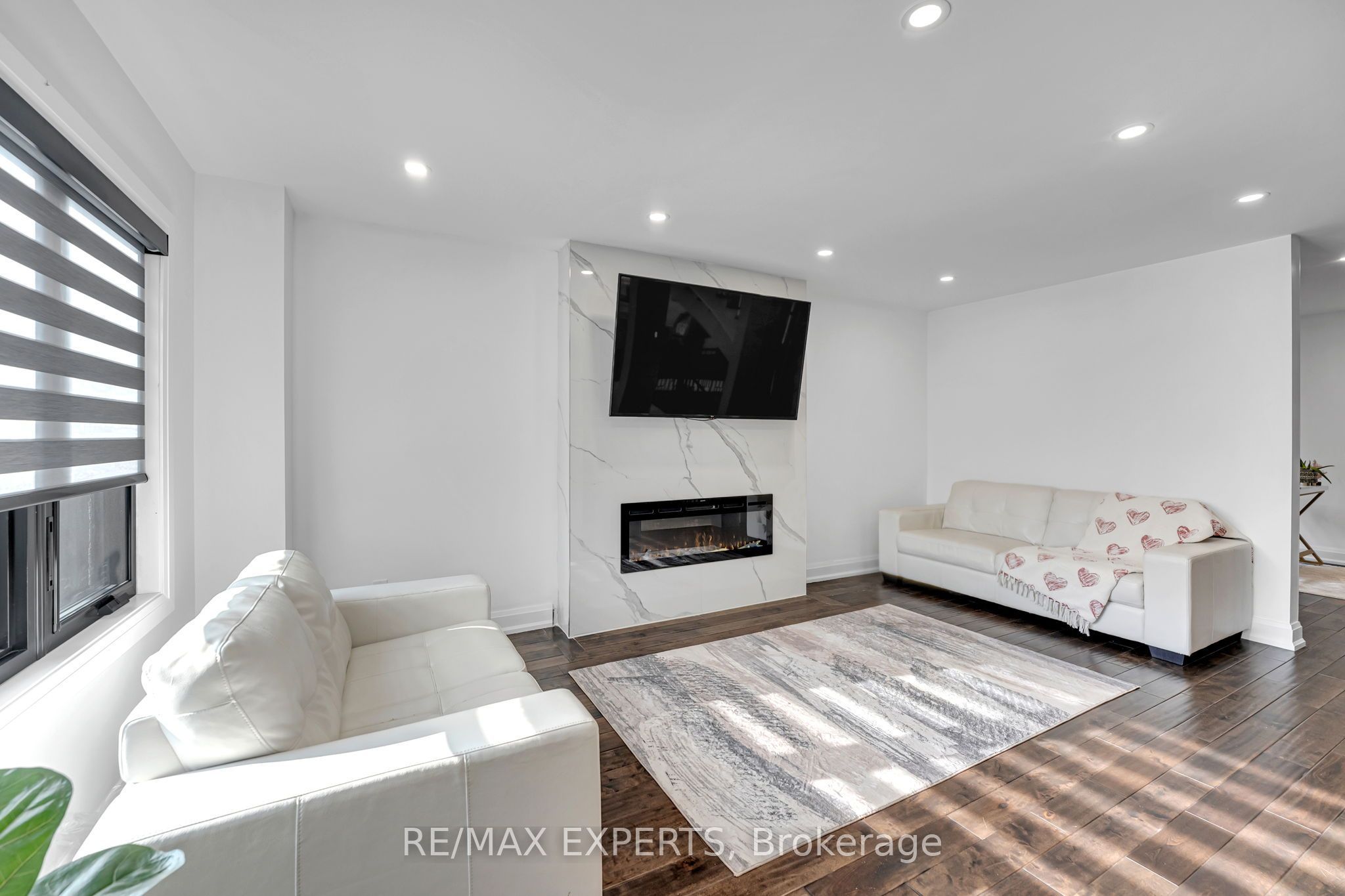 212 Bordeaux Drive Property Photo 19