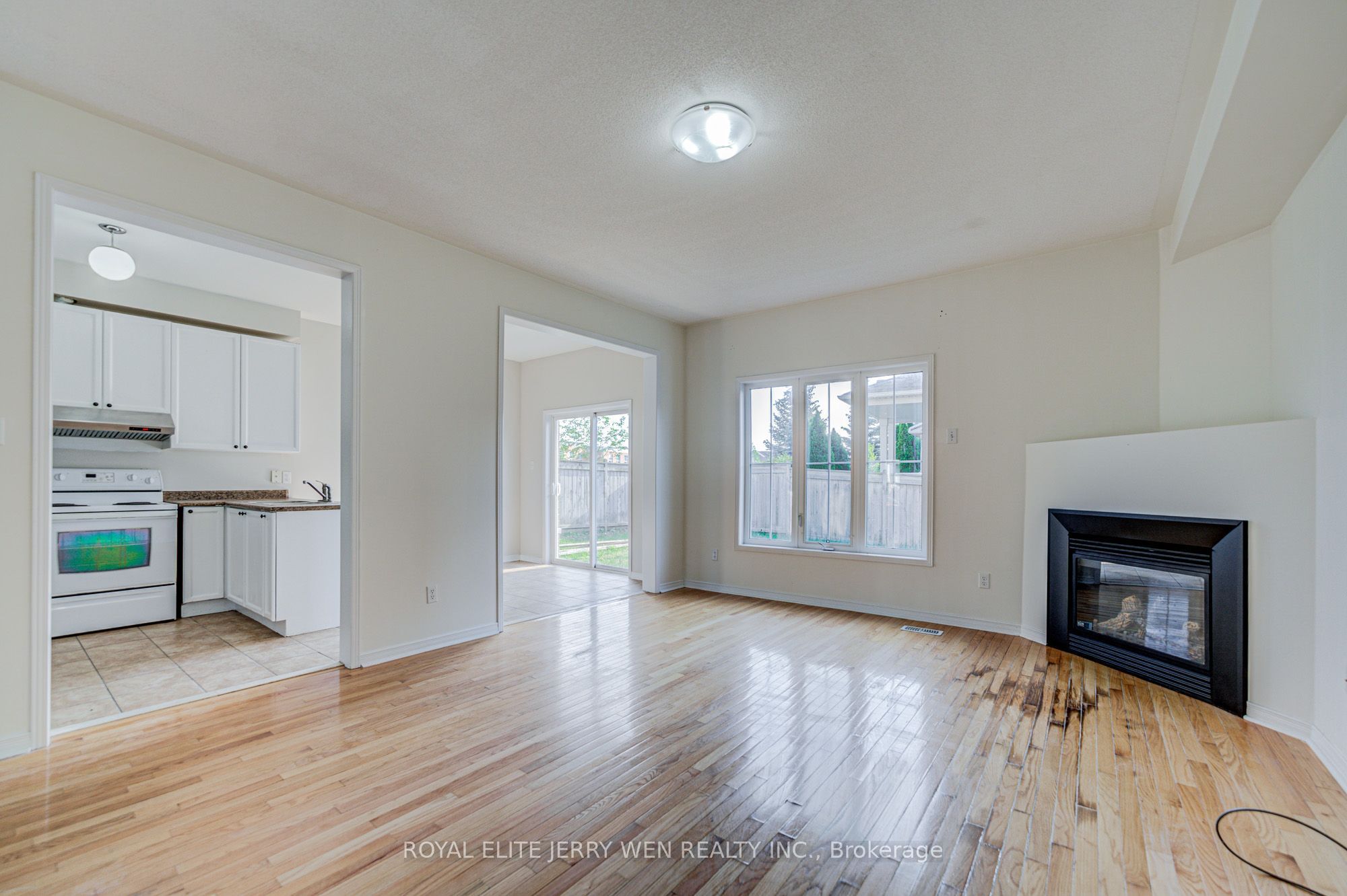 159 Lebovic Drive Property Photo 7