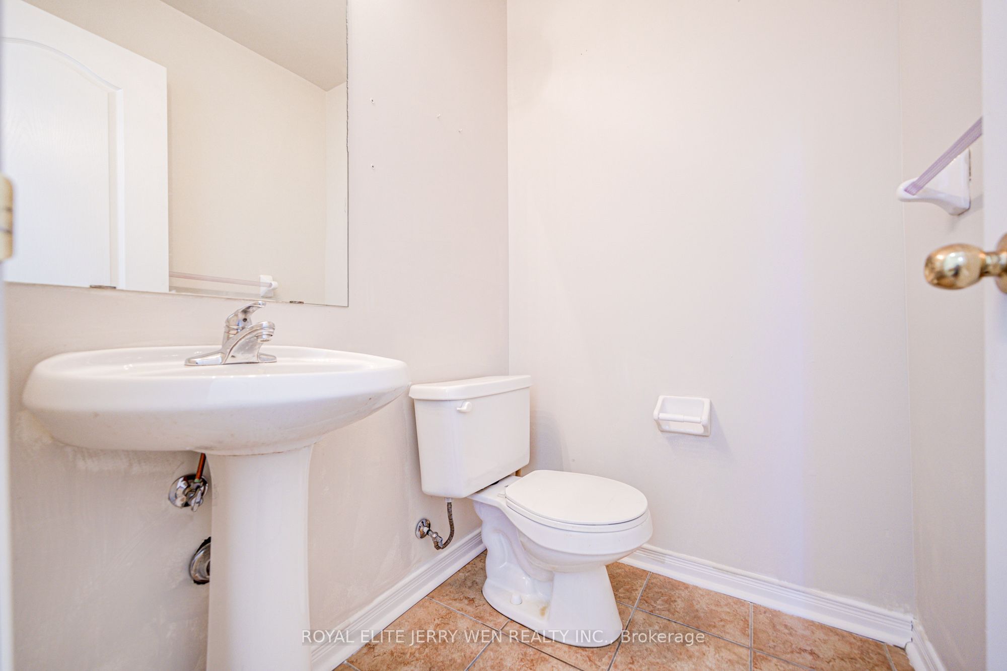 159 Lebovic Drive Property Photo 10