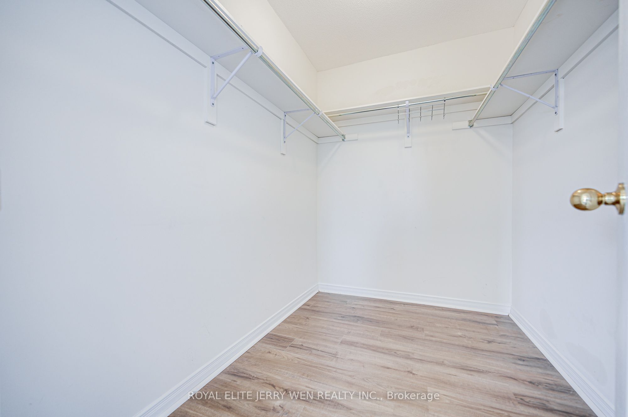 159 Lebovic Drive Property Photo 18