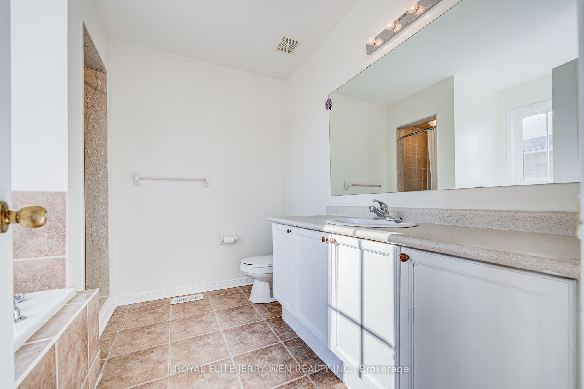 159 Lebovic Drive Property Photo 19