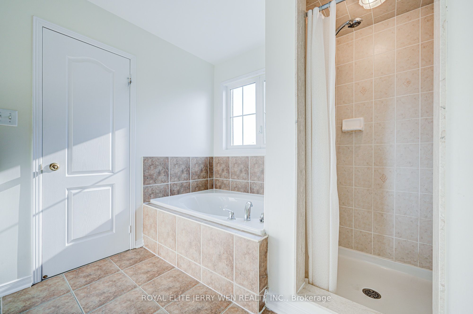 159 Lebovic Drive Property Photo 20