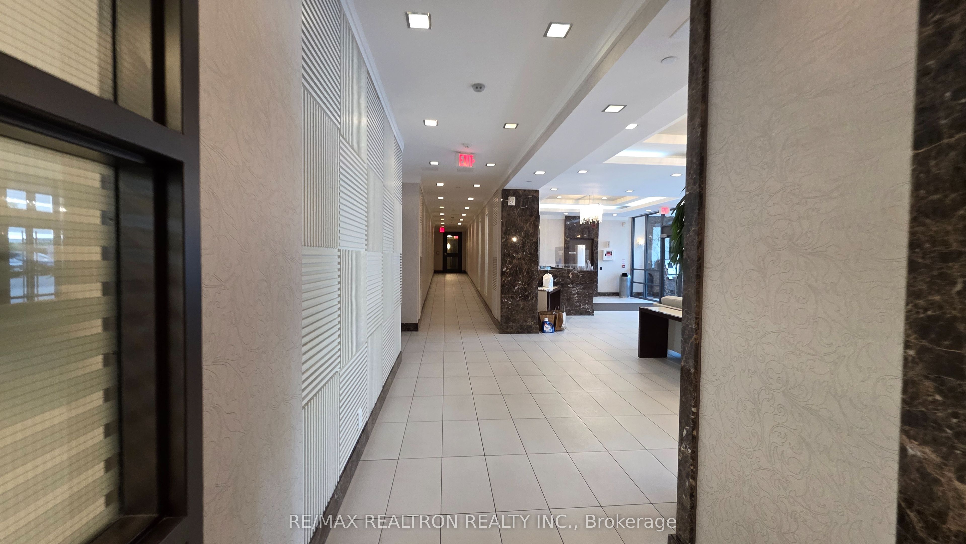 370 Highway 7 E 1025 Property Photo 4
