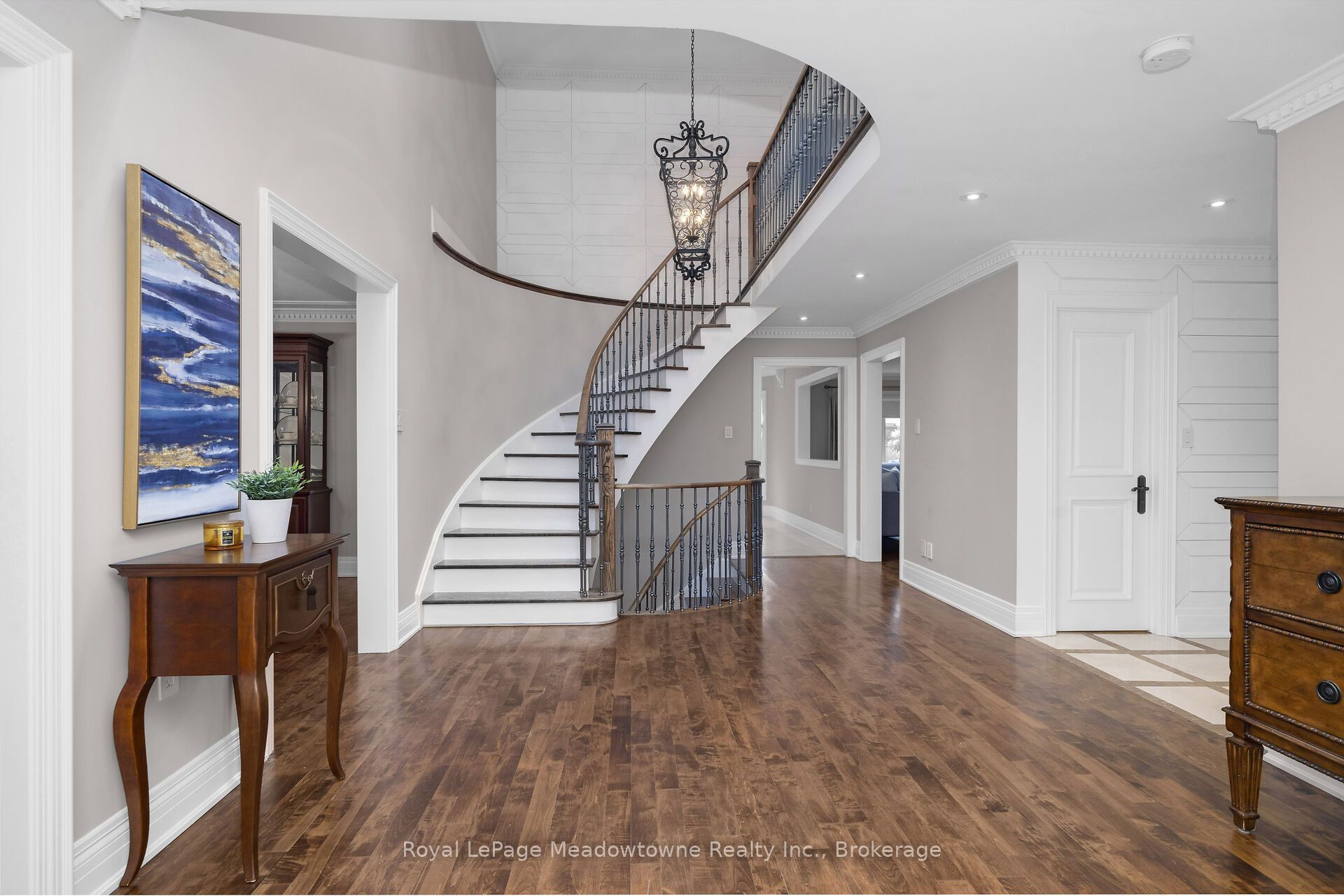246 Fifth Avenue Property Photo 5