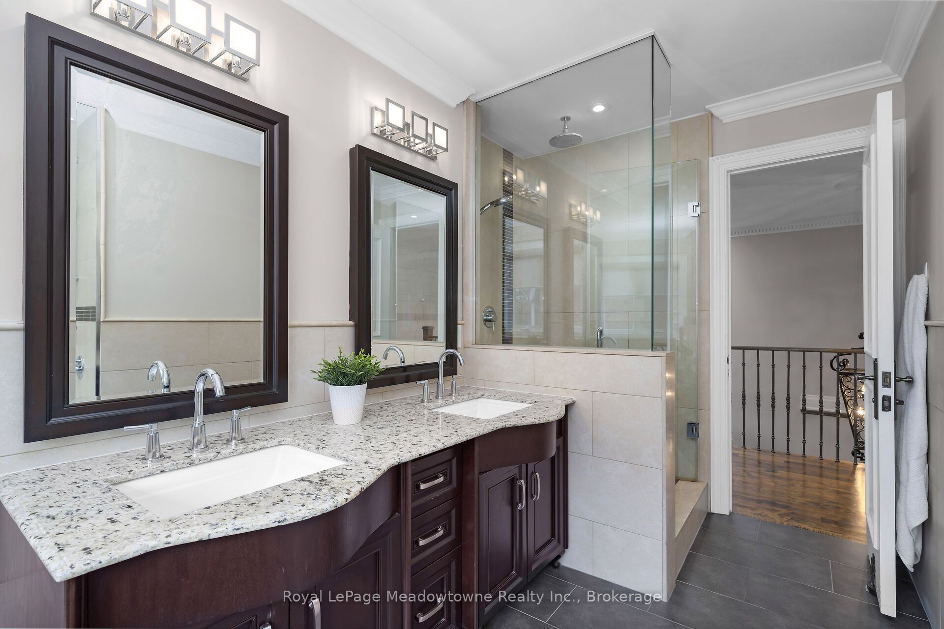 246 Fifth Avenue Property Photo 26