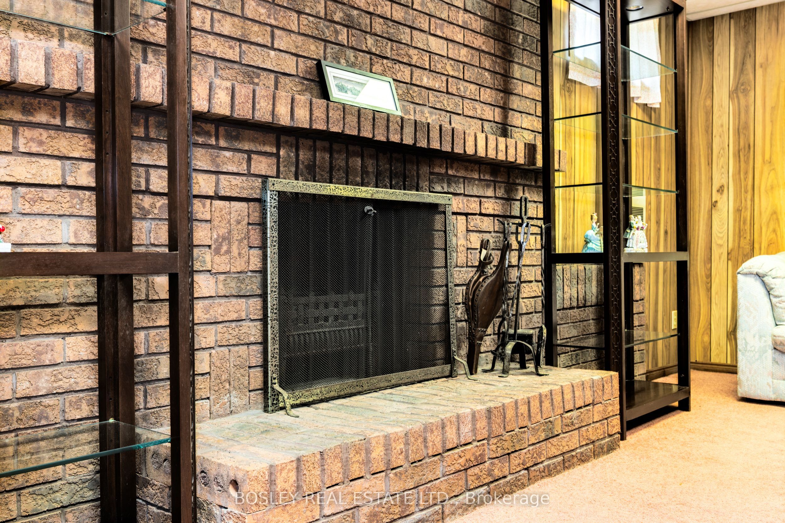5983 5th Line Property Photo 33