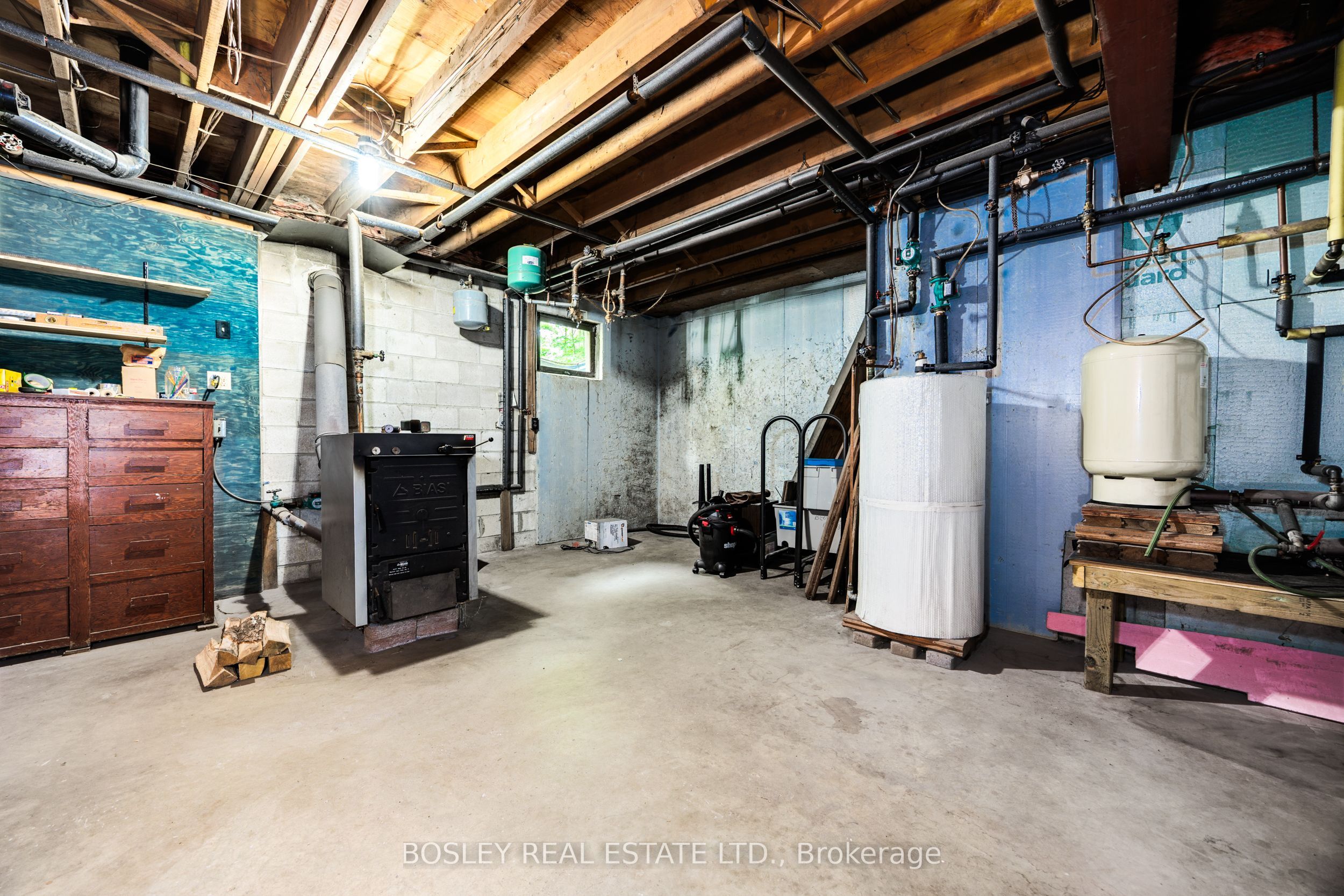 5983 5th Line Property Photo 34