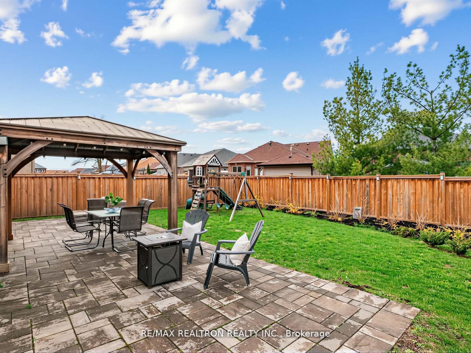 1787 Emberton Way Property Photo 32