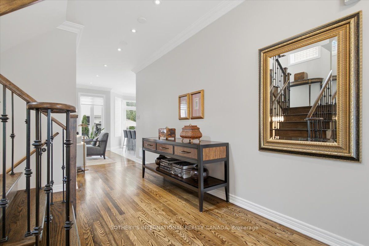 60 Saint James Avenue Property Photo 7