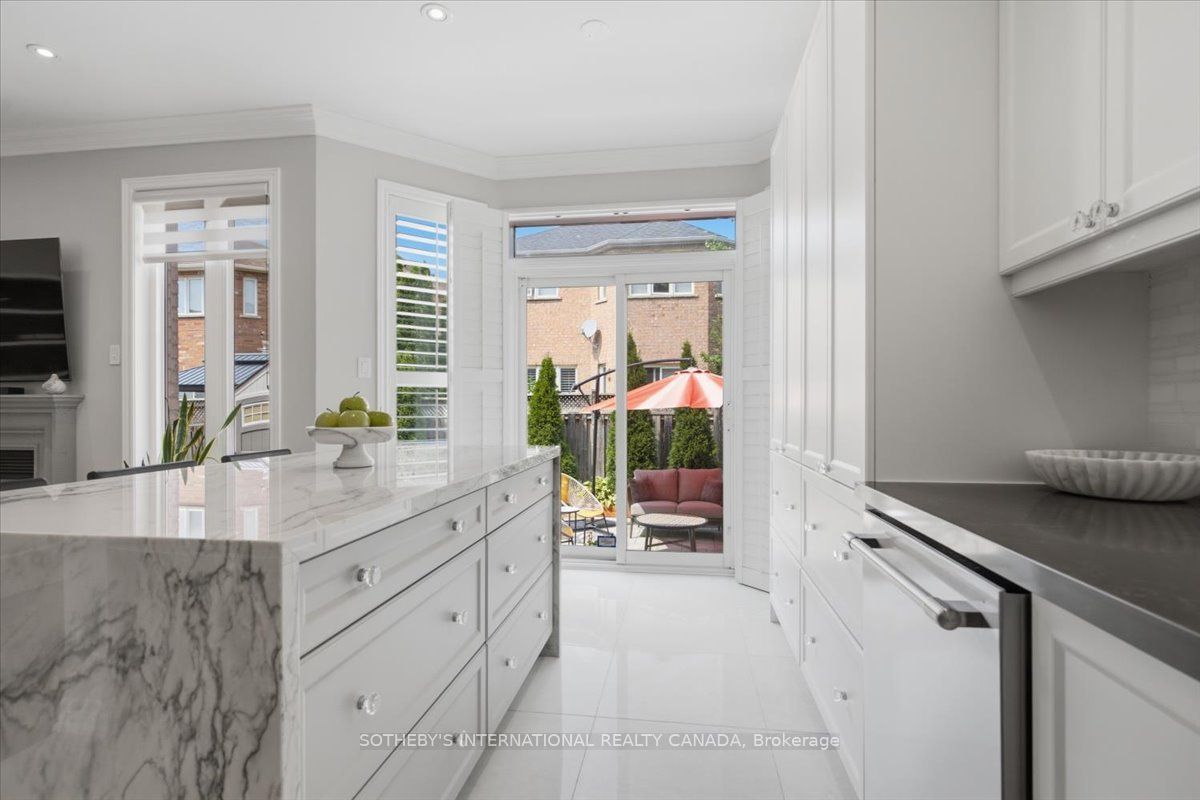 60 Saint James Avenue Property Photo 15