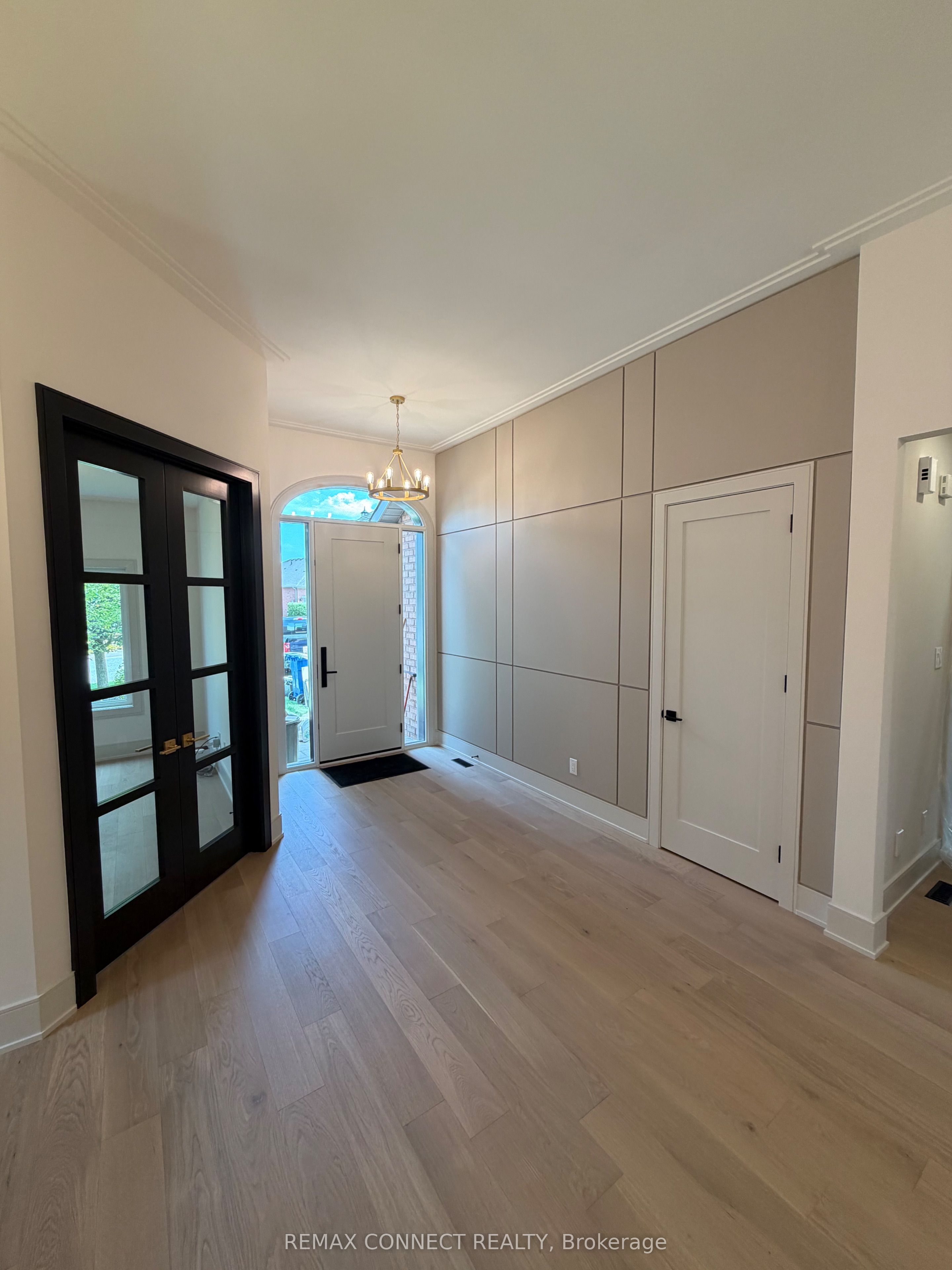 6 Willie's Round Property Photo 5