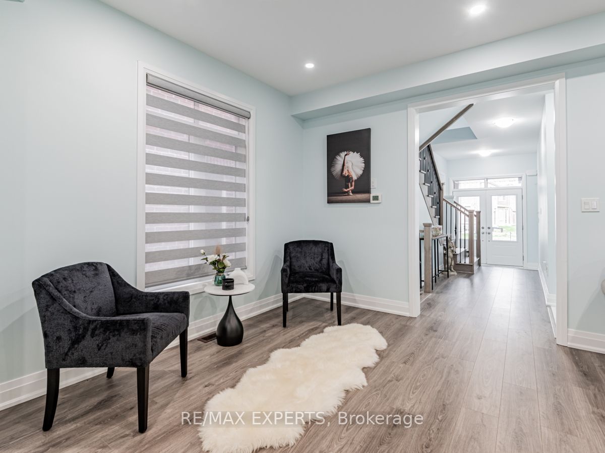 12 Ferragine Crescent Property Photo 6