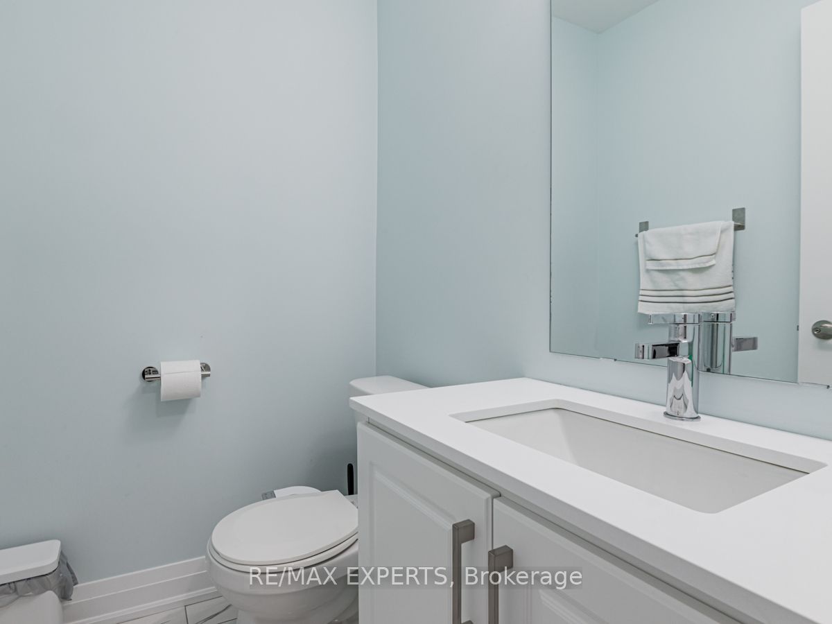 12 Ferragine Crescent Property Photo 18