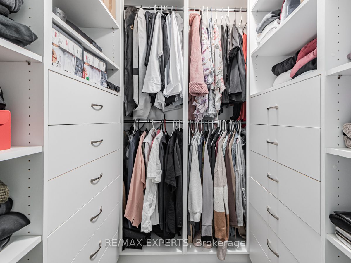 12 Ferragine Crescent Property Photo 23