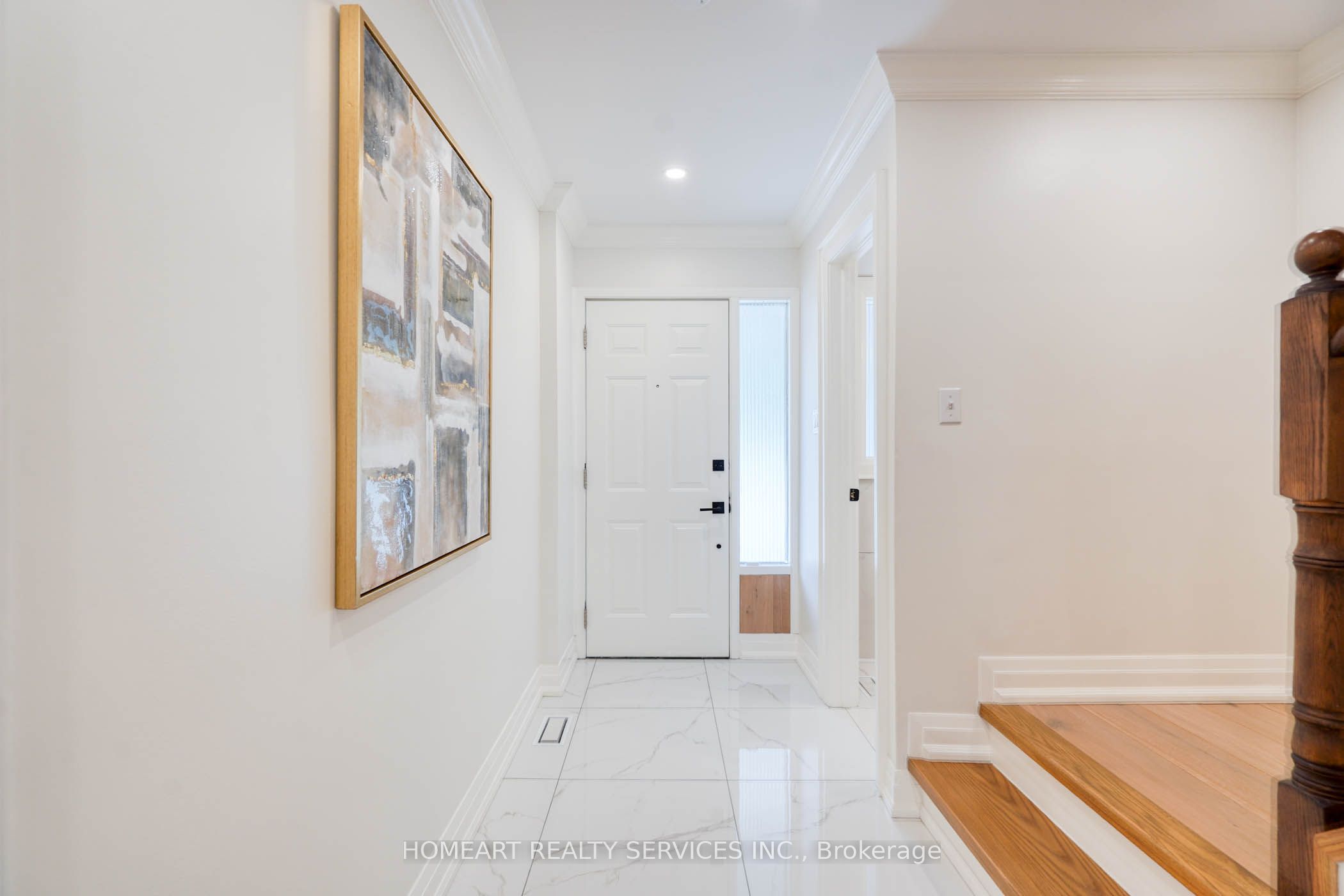 2 Camelot Way Property Photo 5