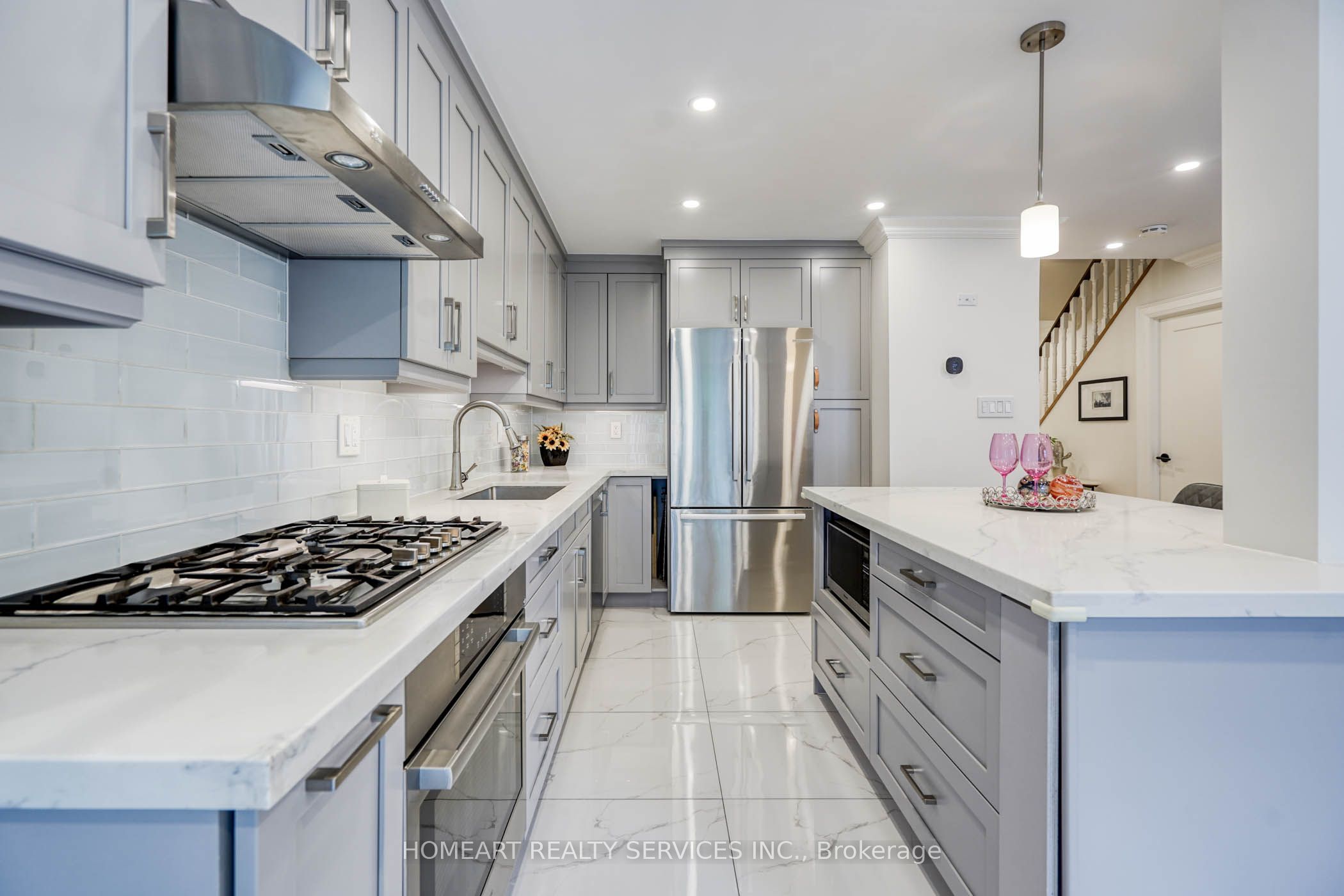 2 Camelot Way Property Photo 18