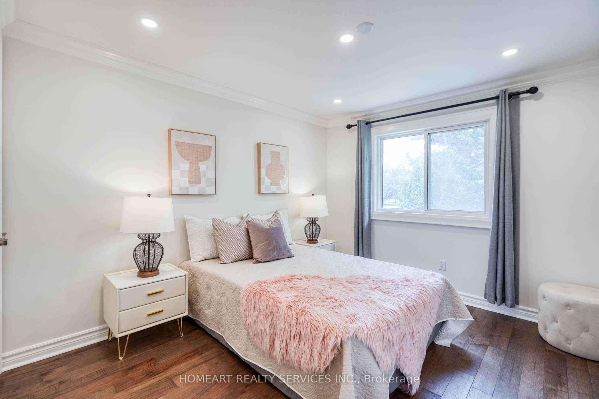 2 Camelot Way Property Photo 23