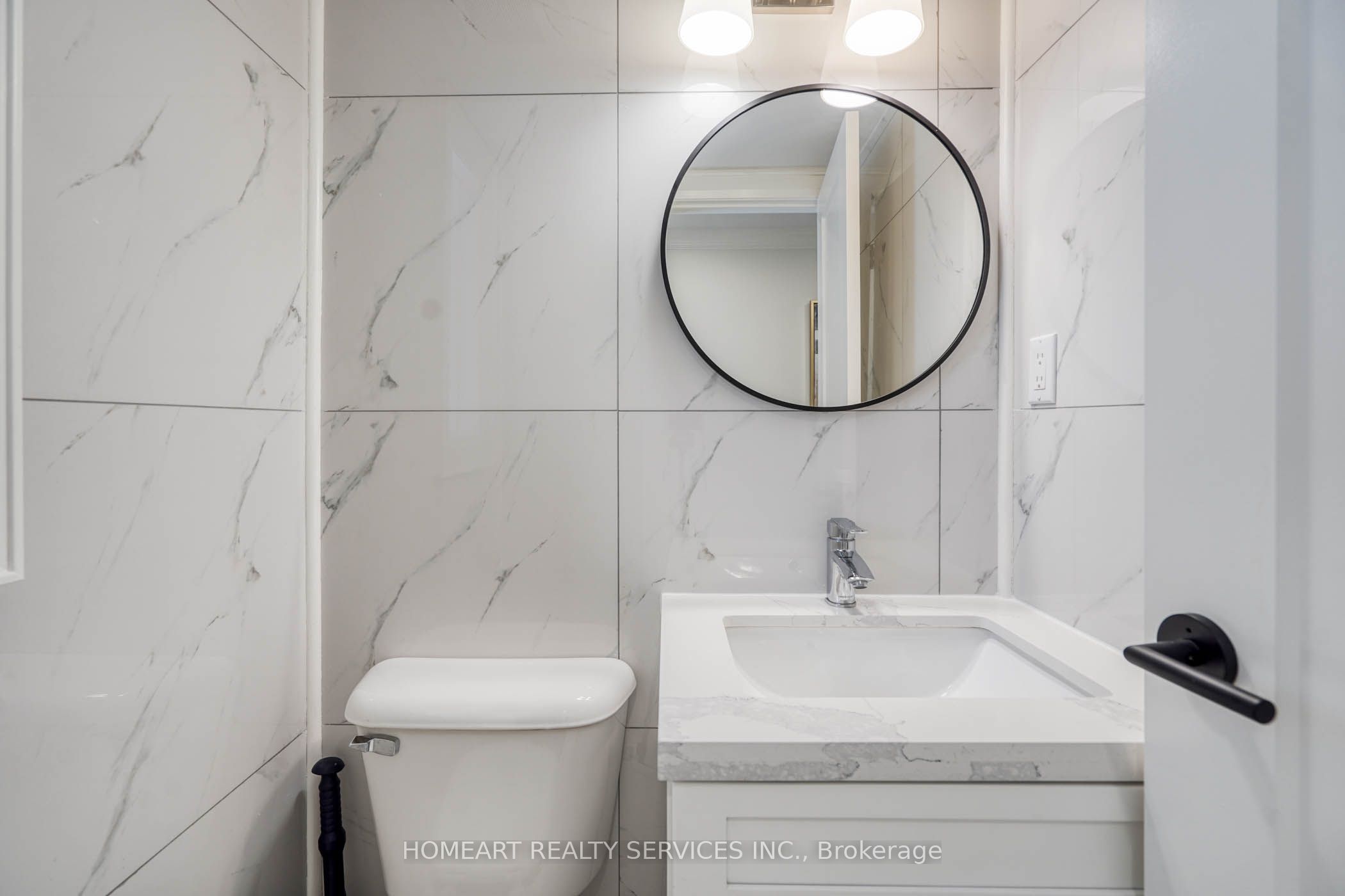 2 Camelot Way Property Photo 31