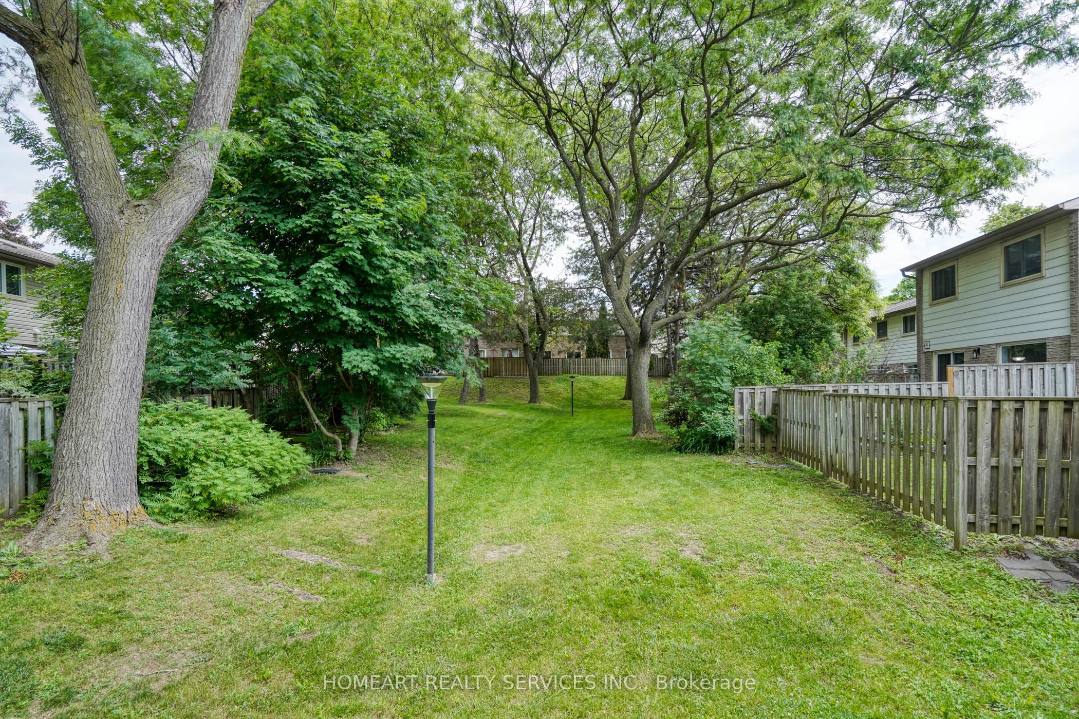 2 Camelot Way Property Photo 34