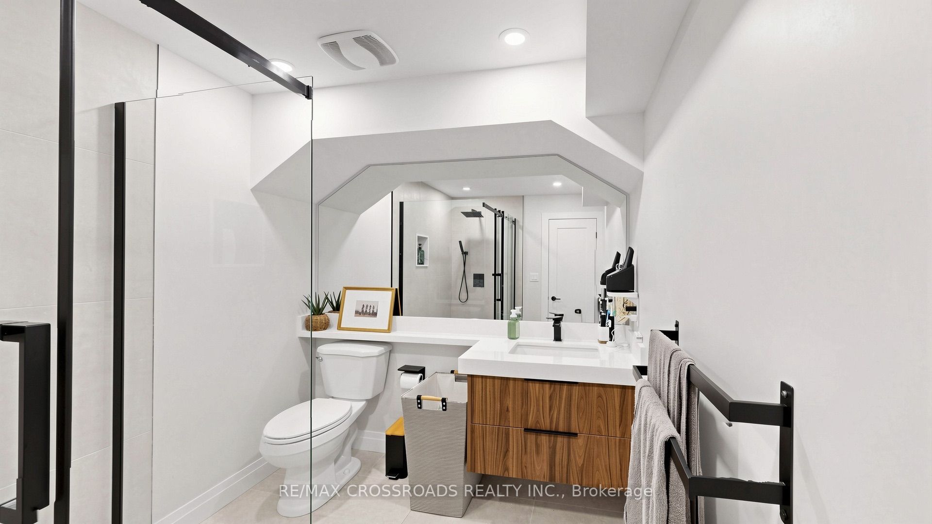 17 Sam Priestley Avenue Property Photo 41