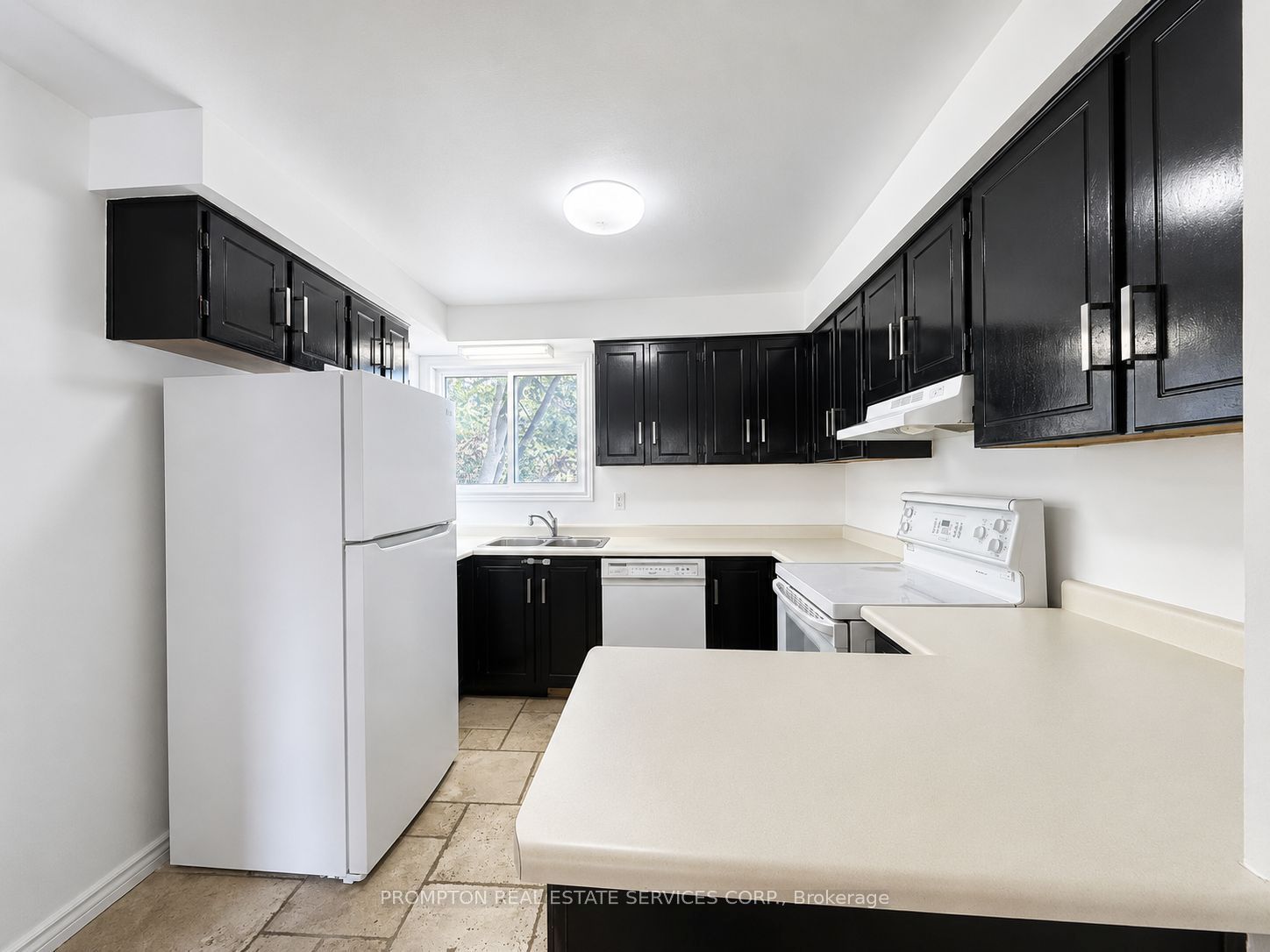 22 Poplar Crescent Property Photo 7