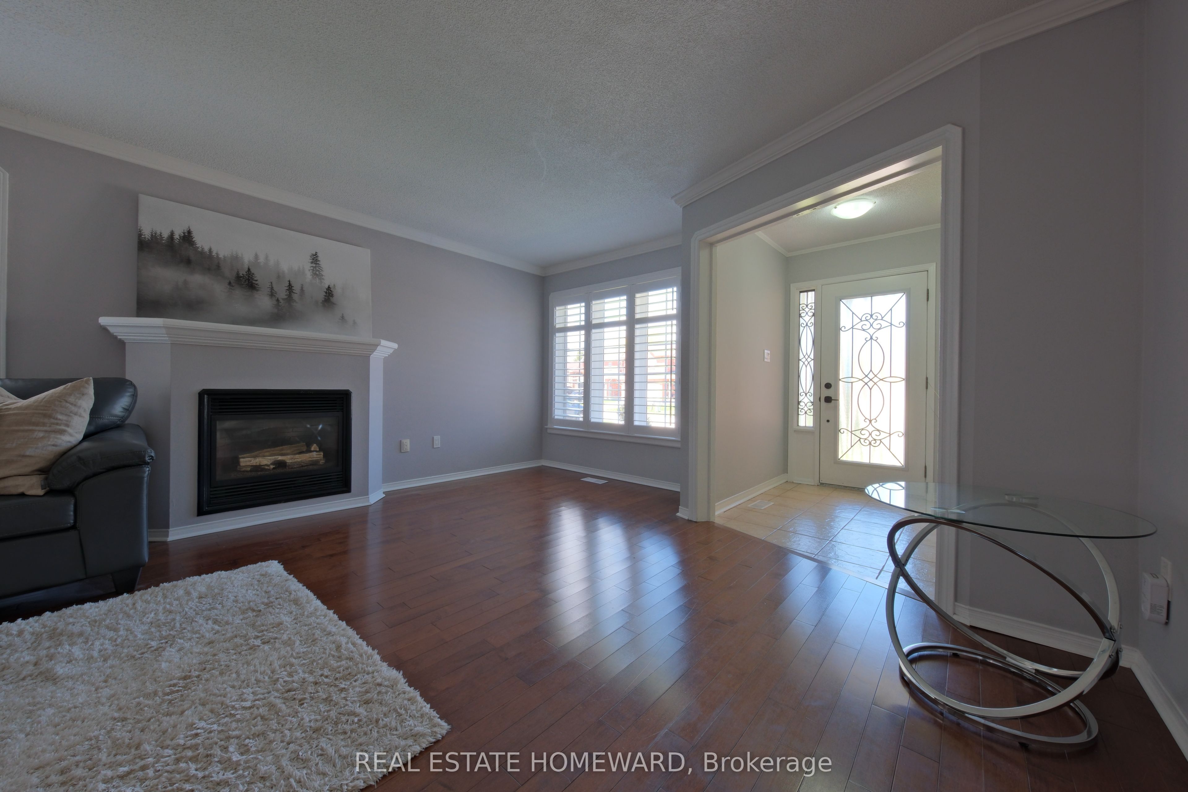 1283 Vincent Crescent Property Photo 7
