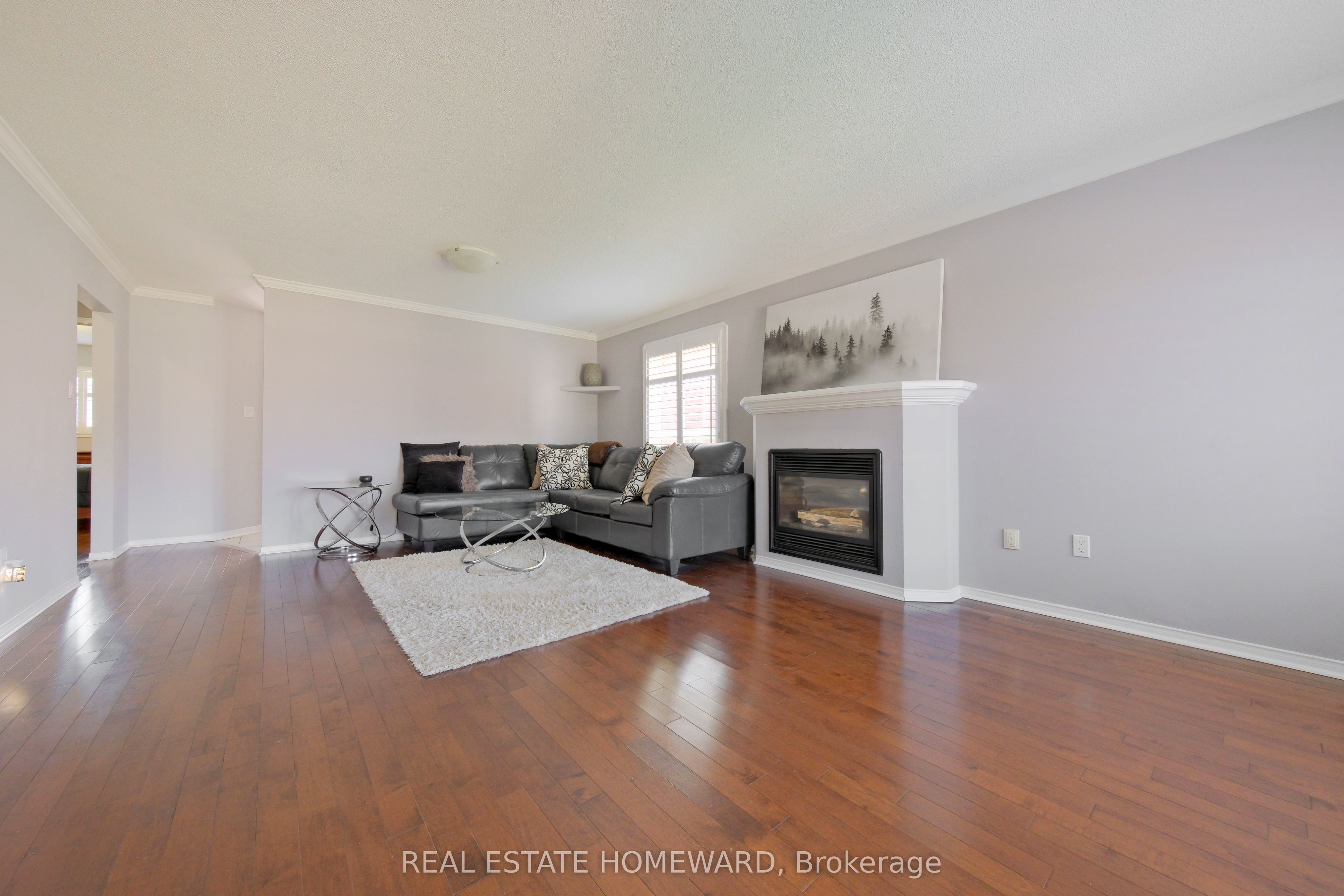1283 Vincent Crescent Property Photo 9