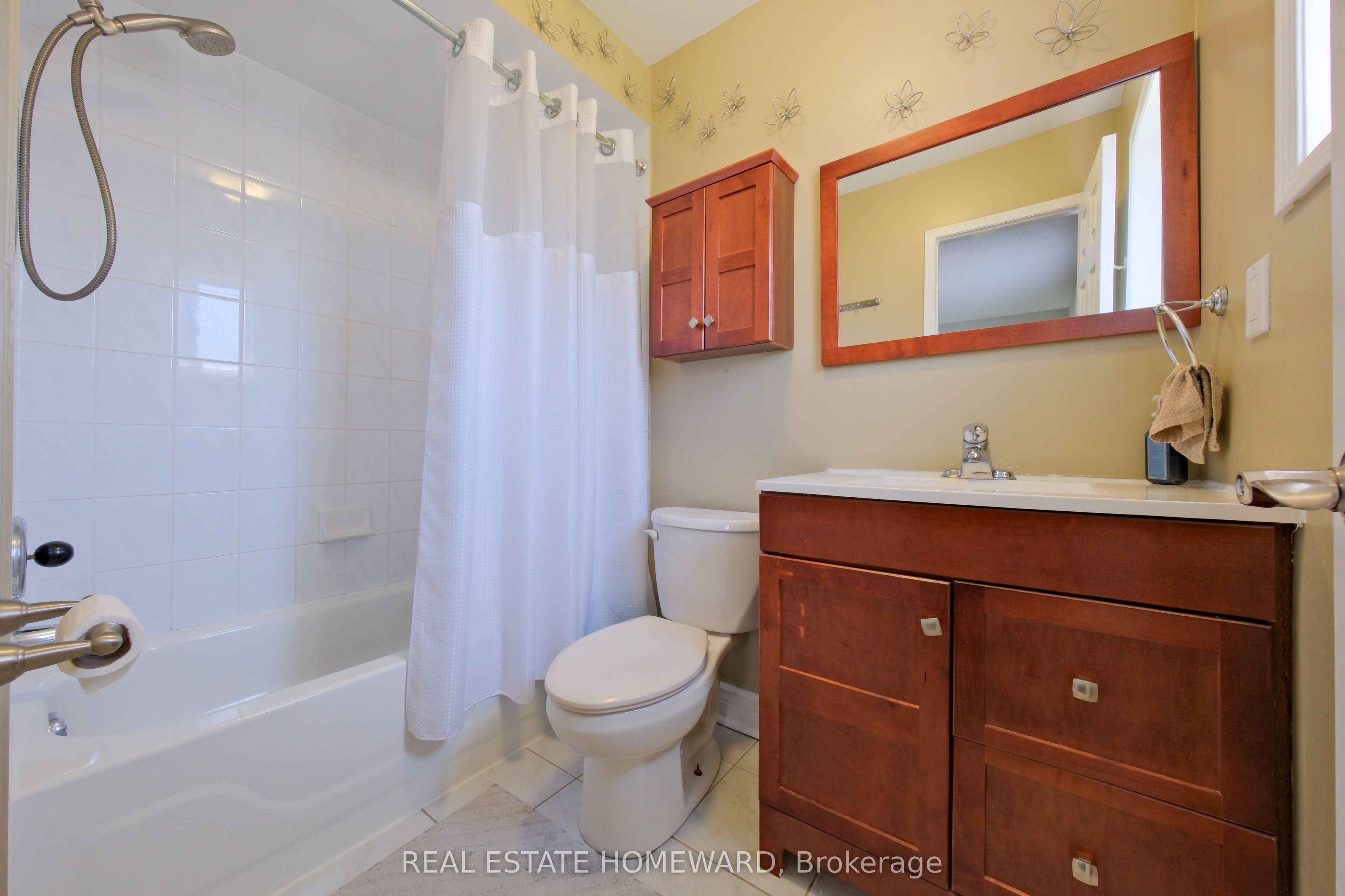 1283 Vincent Crescent Property Photo 23
